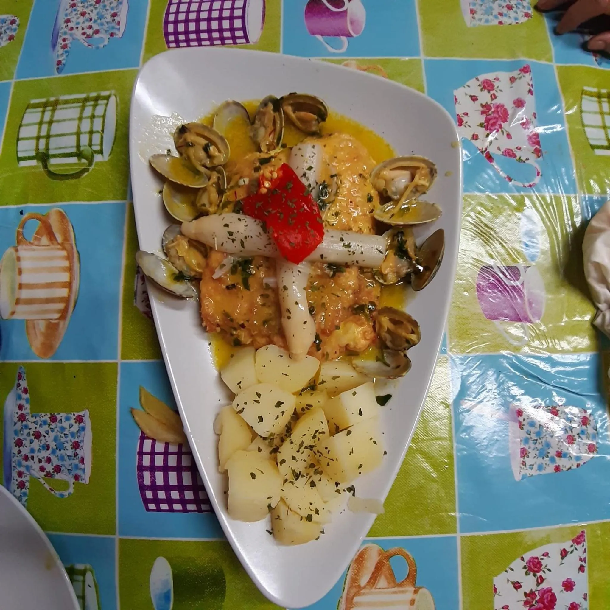 Restaurant/places to eat in Hotel Restaurante el Fornon