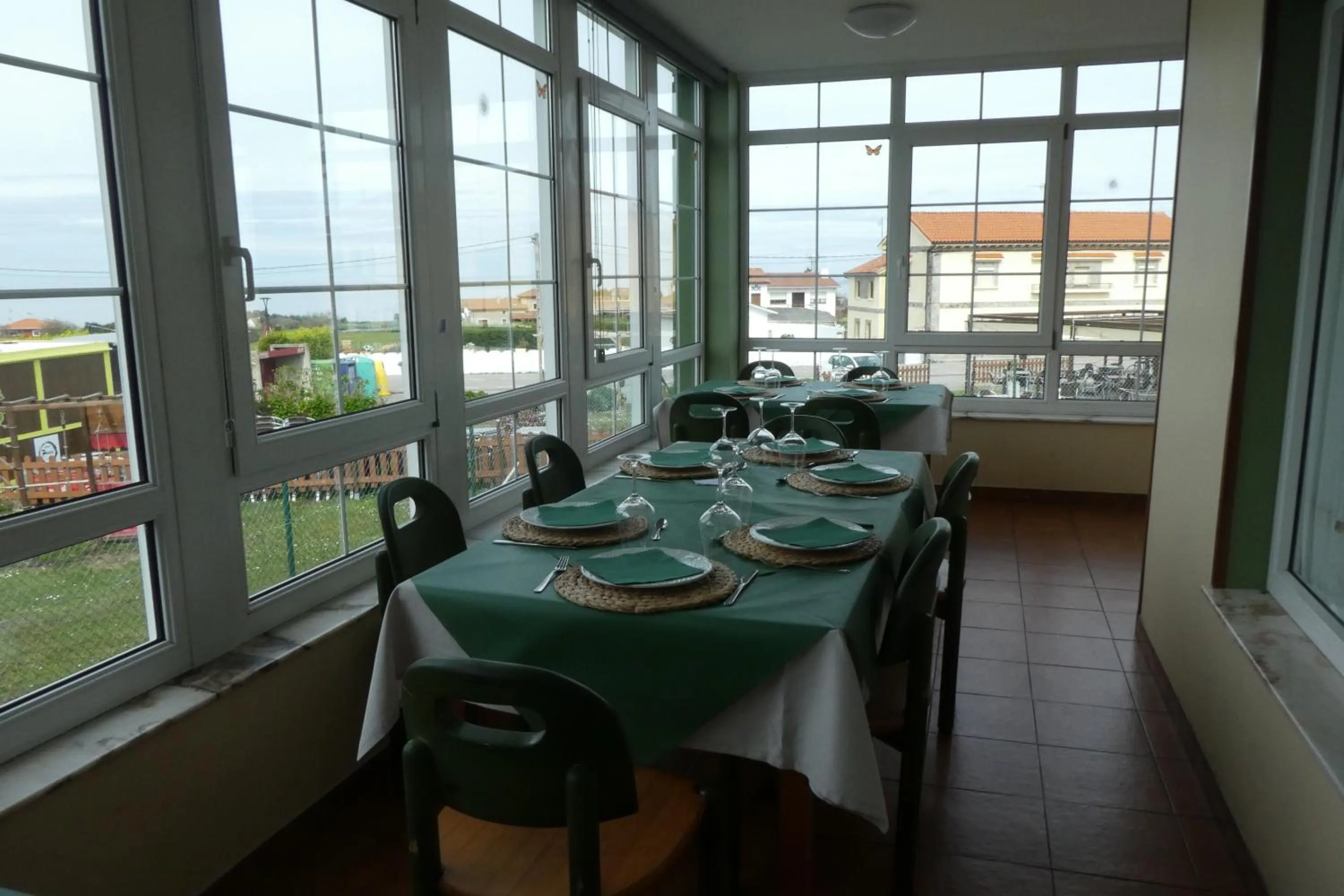 Restaurant/places to eat in Hotel Restaurante el Fornon