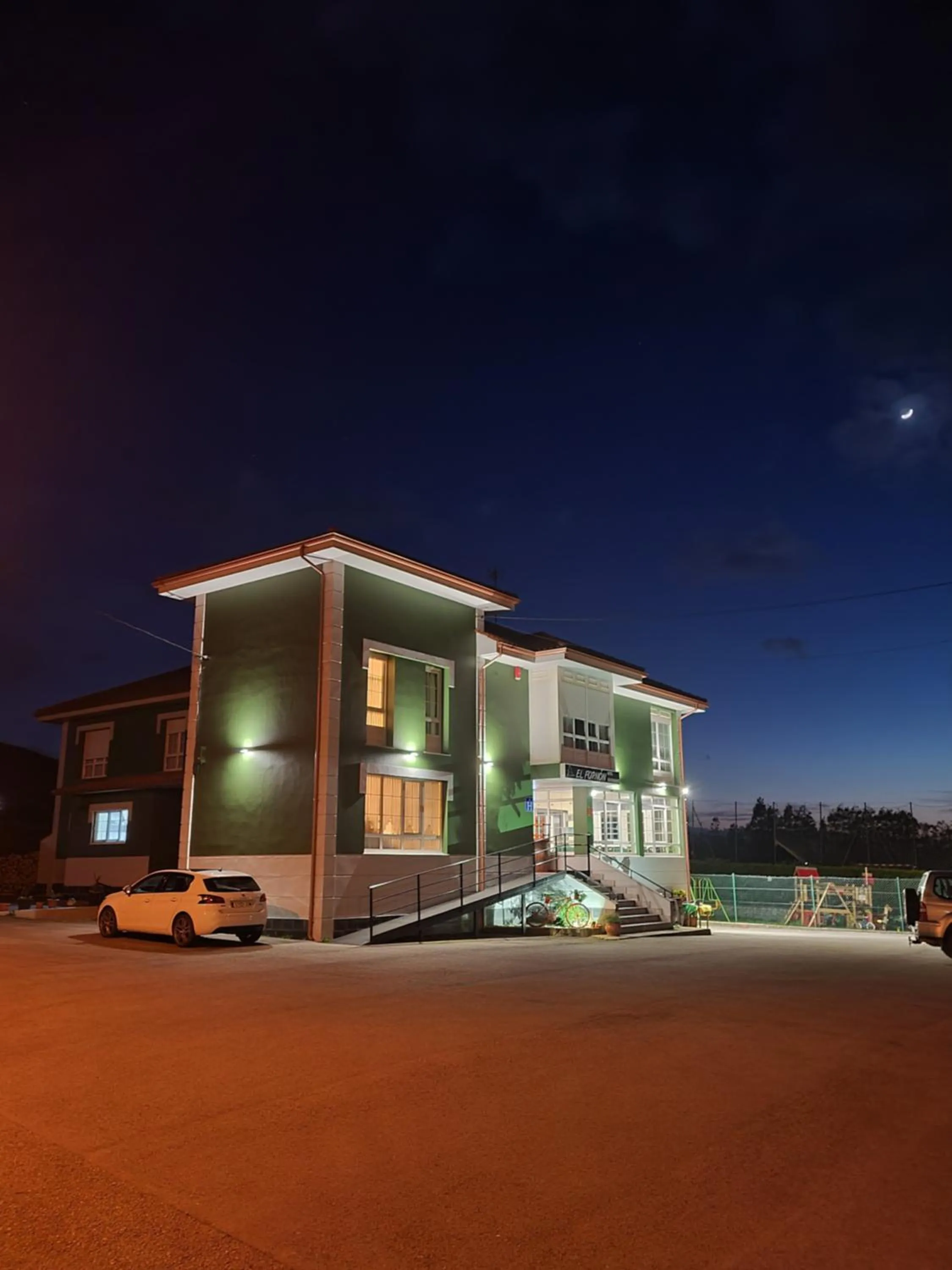 Property building in Hotel Restaurante el Fornon