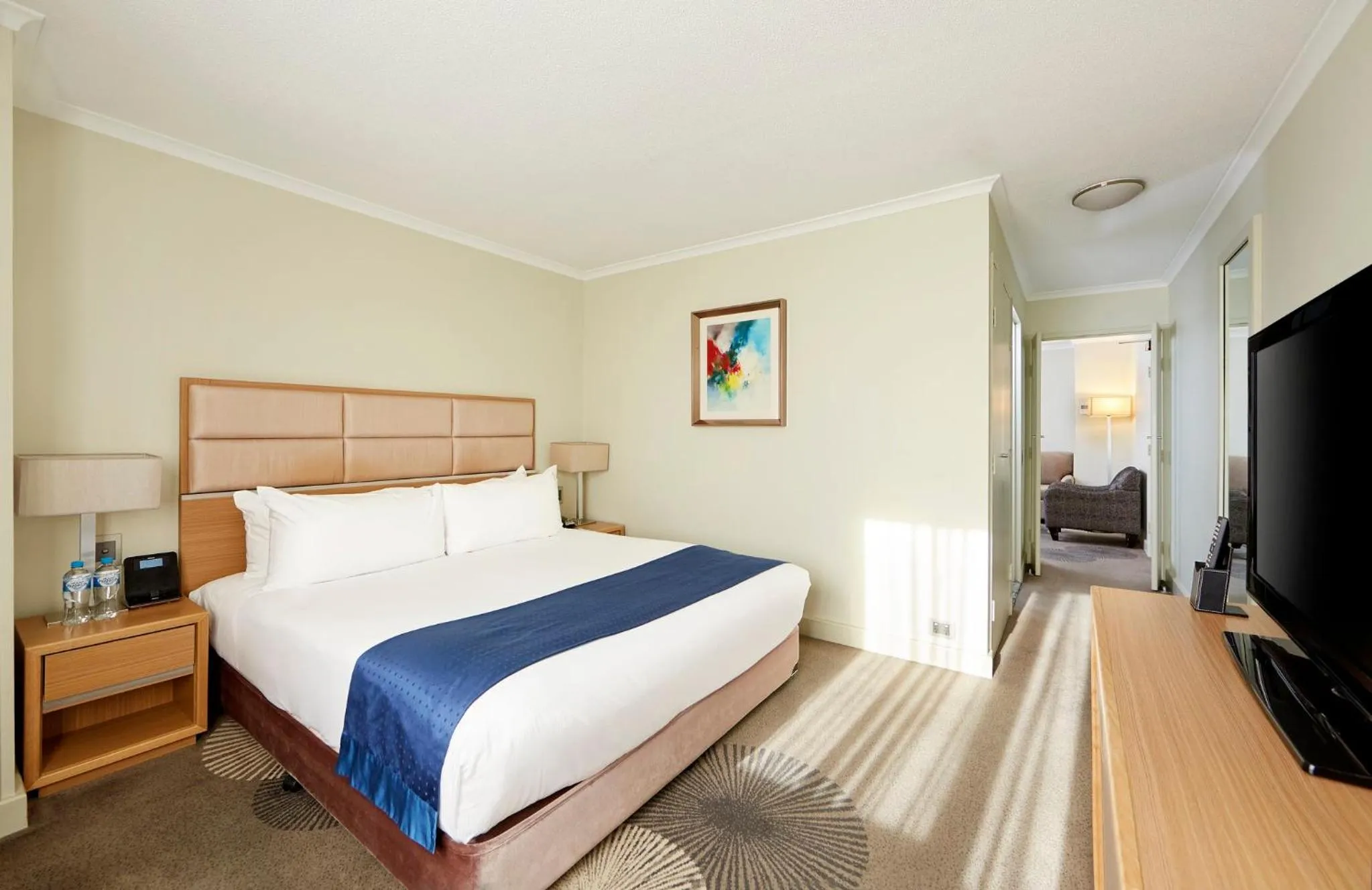 Photo of the whole room, Bed in Holiday Inn Parramatta by IHG