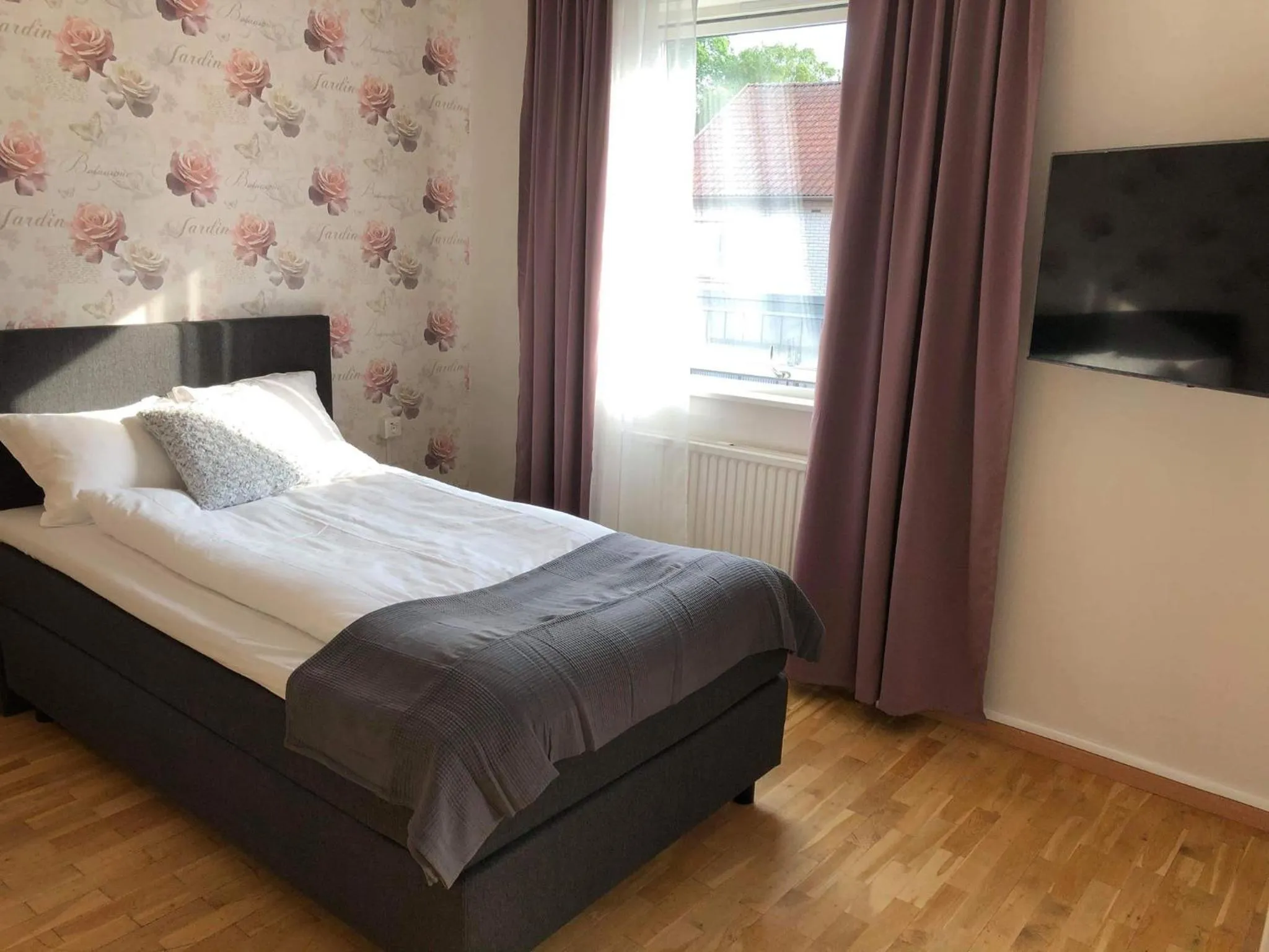 Bed in Smålandsstenar hotell