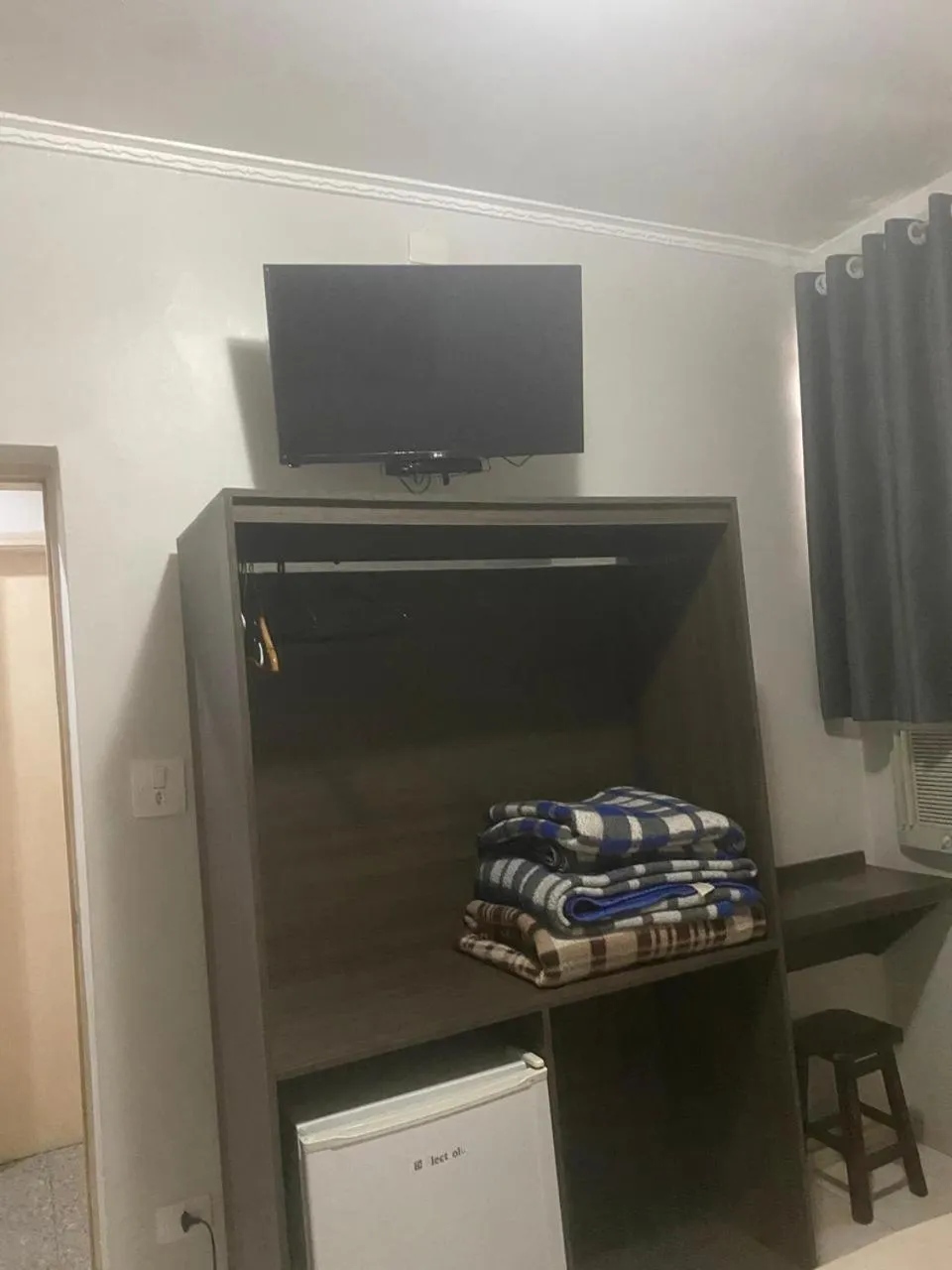 TV and multimedia in Center Plaza Hotel