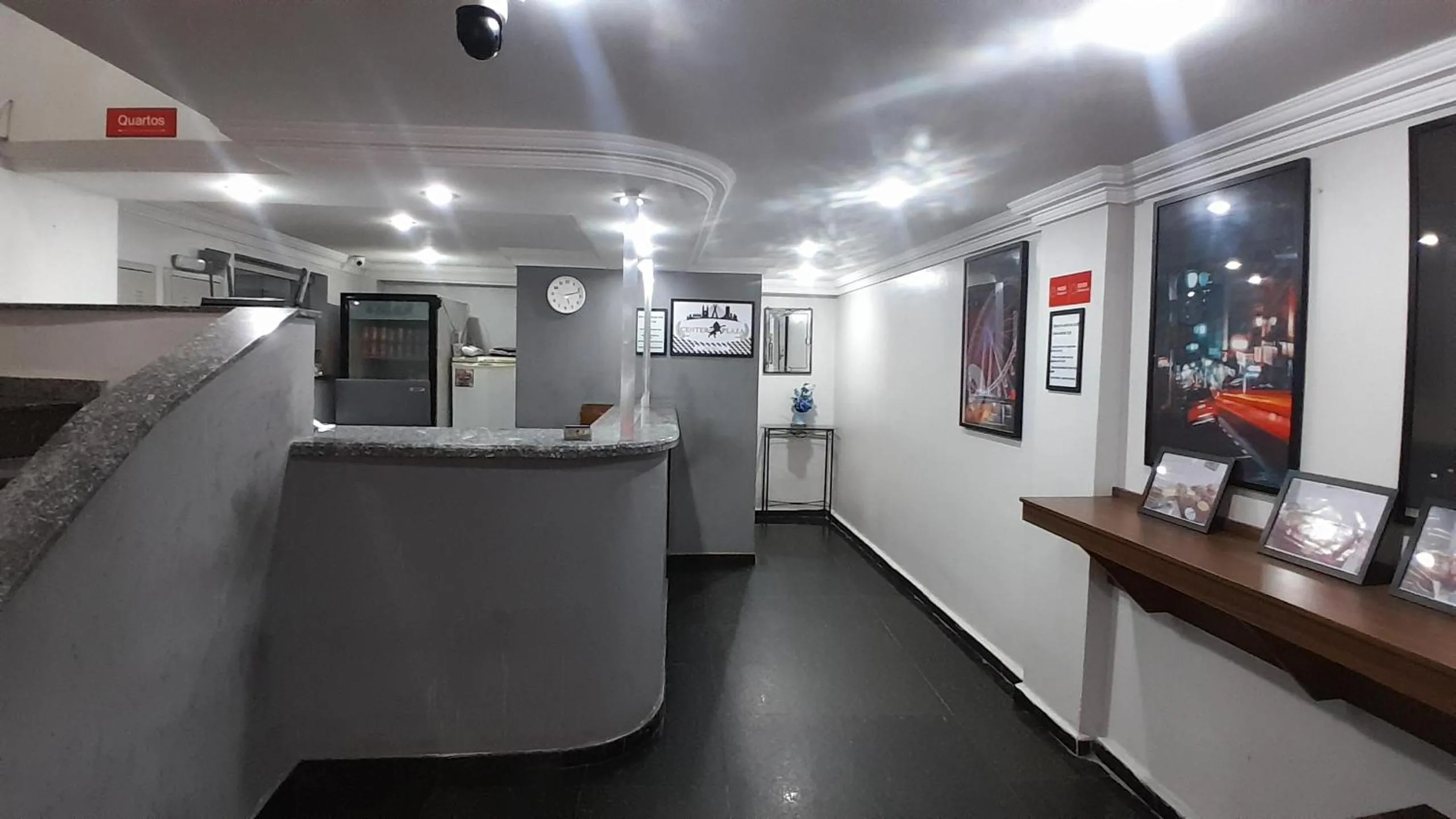 TV and multimedia in Center Plaza Hotel