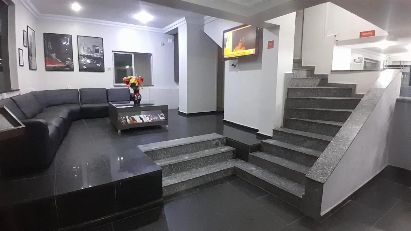 TV and multimedia in Center Plaza Hotel