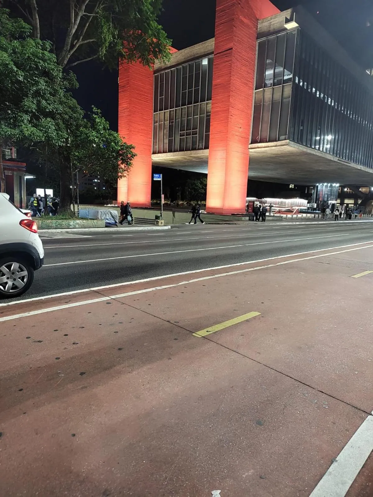 Night in Center Plaza Hotel