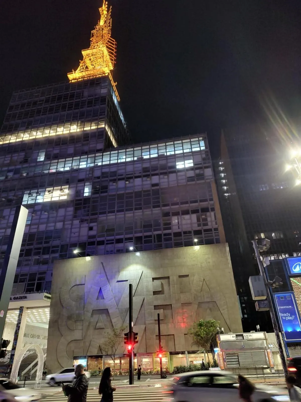 Night in Center Plaza Hotel