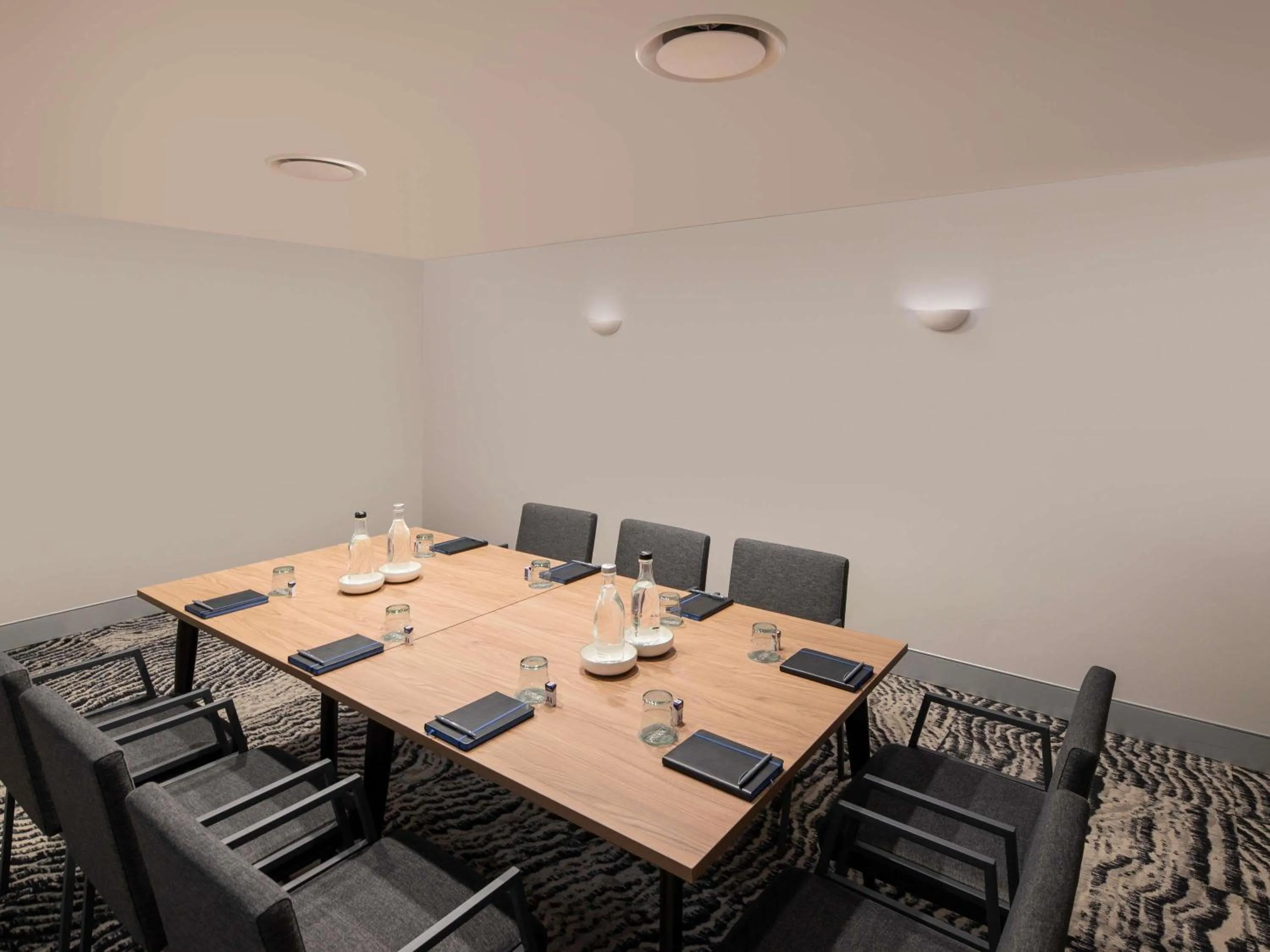 Meeting/conference room in Mercure Sydney Manly Warringah