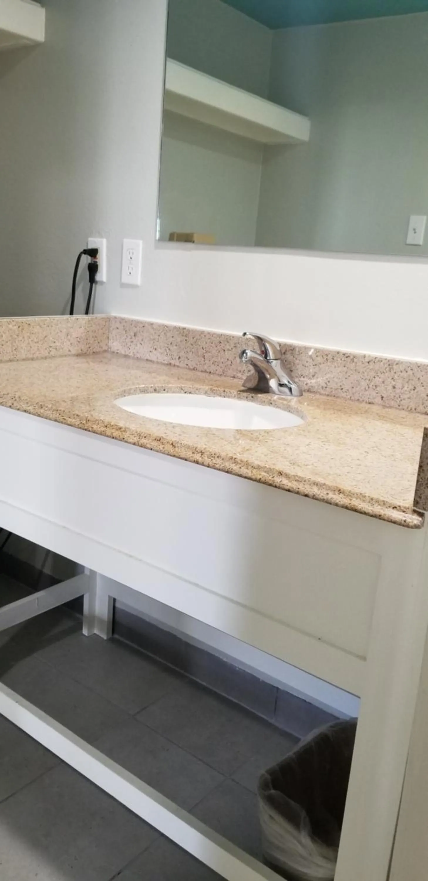 Bathroom in Maxim III Motel