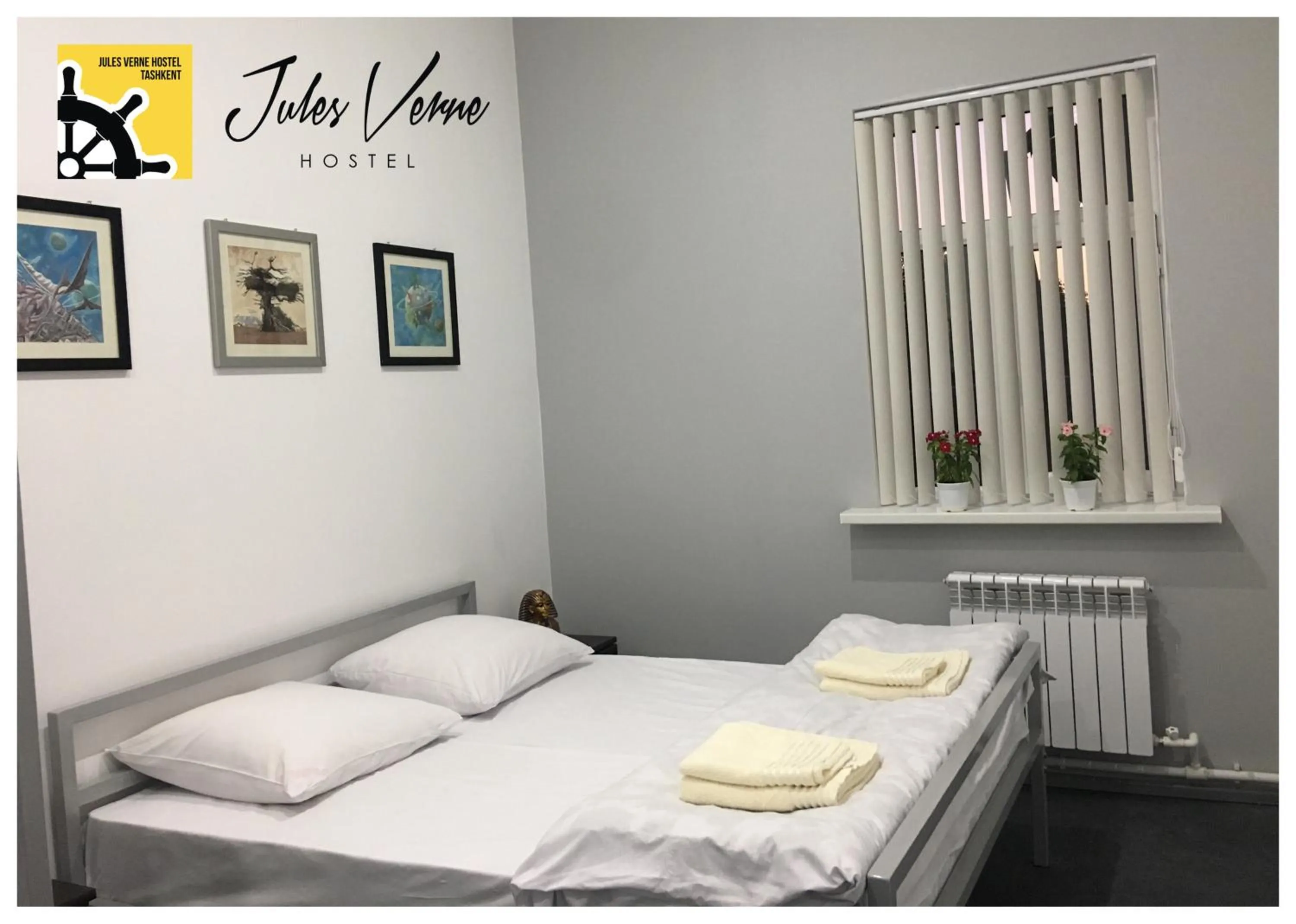 Bed in Jules Verne Hostel