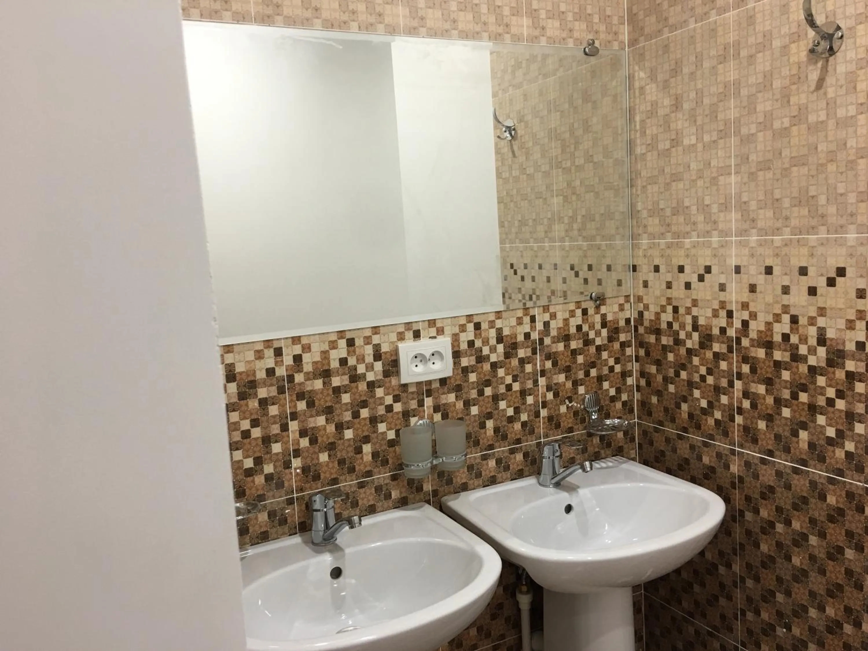 Shower in Jules Verne Hostel