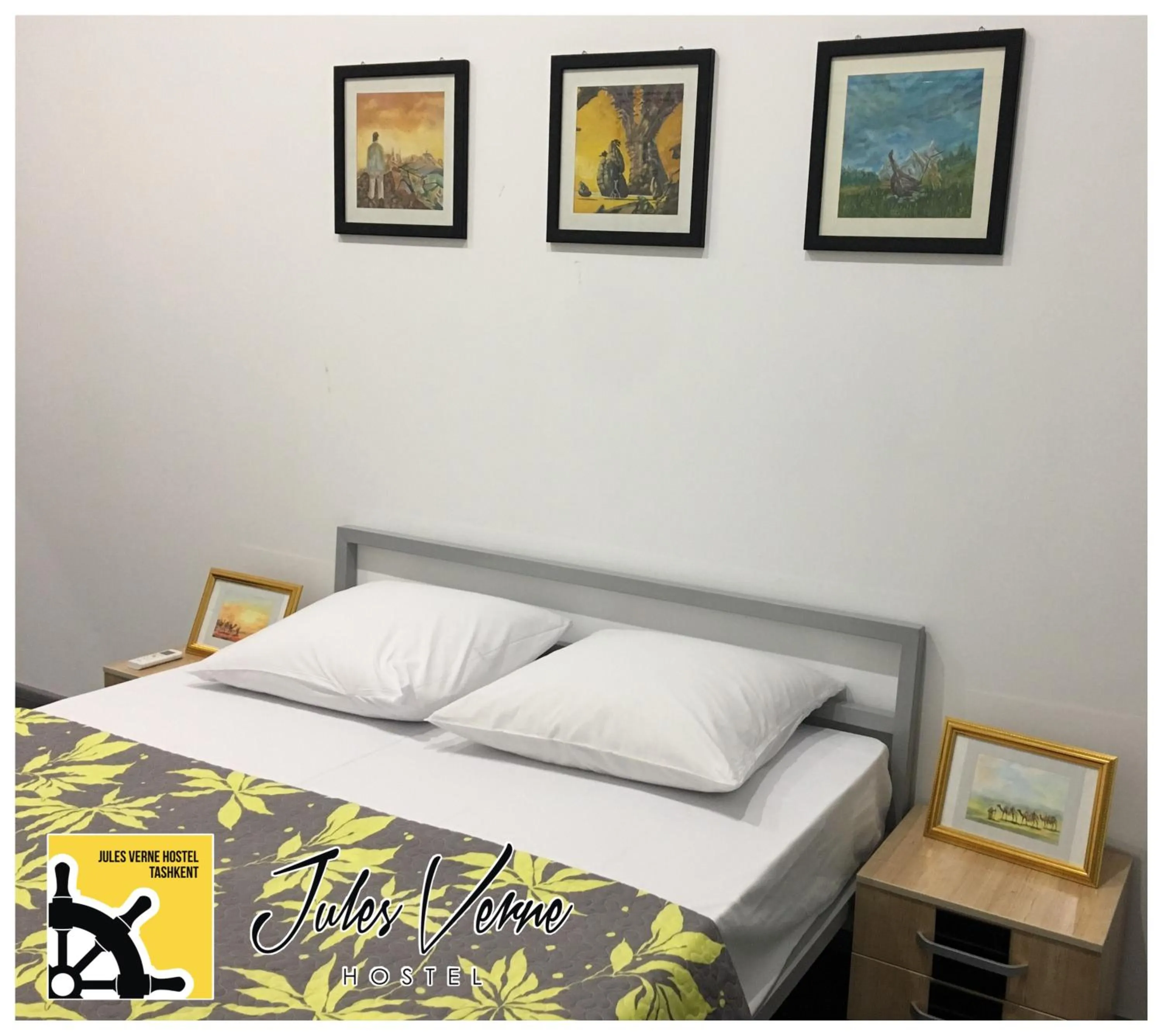 Bed in Jules Verne Hostel