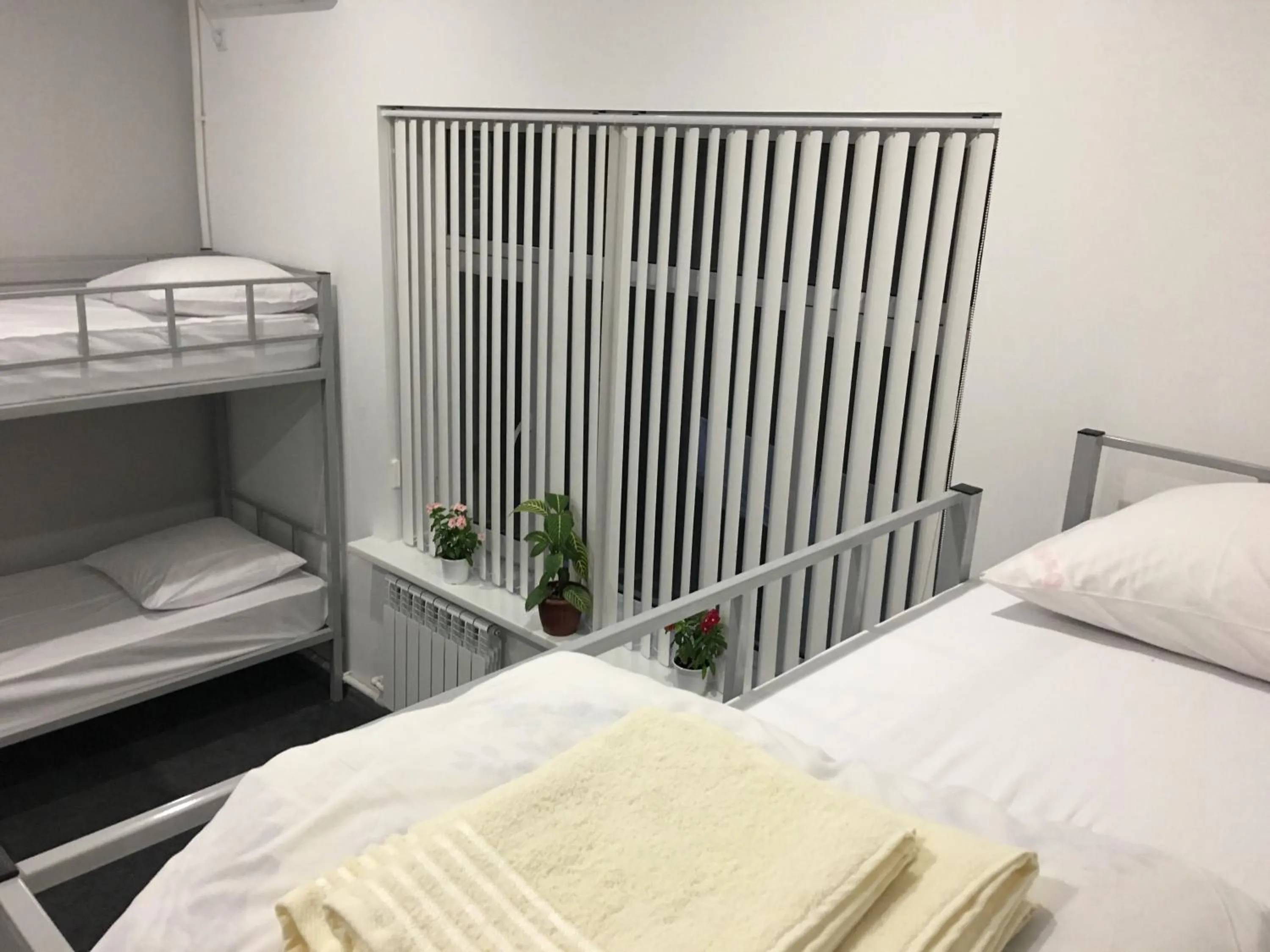 Decorative detail, Bed in Jules Verne Hostel