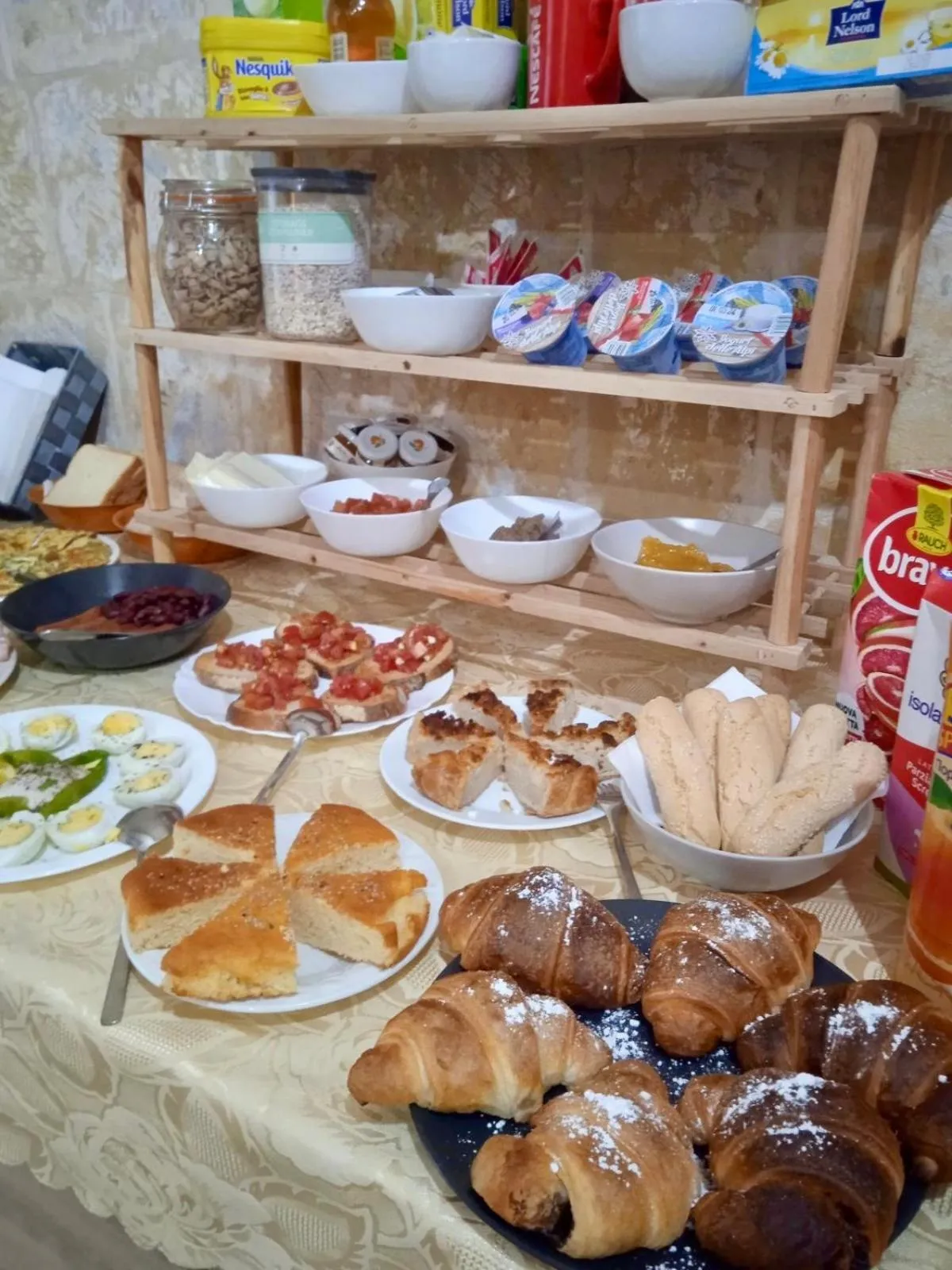 Food and drinks in St George of Lydda B&B