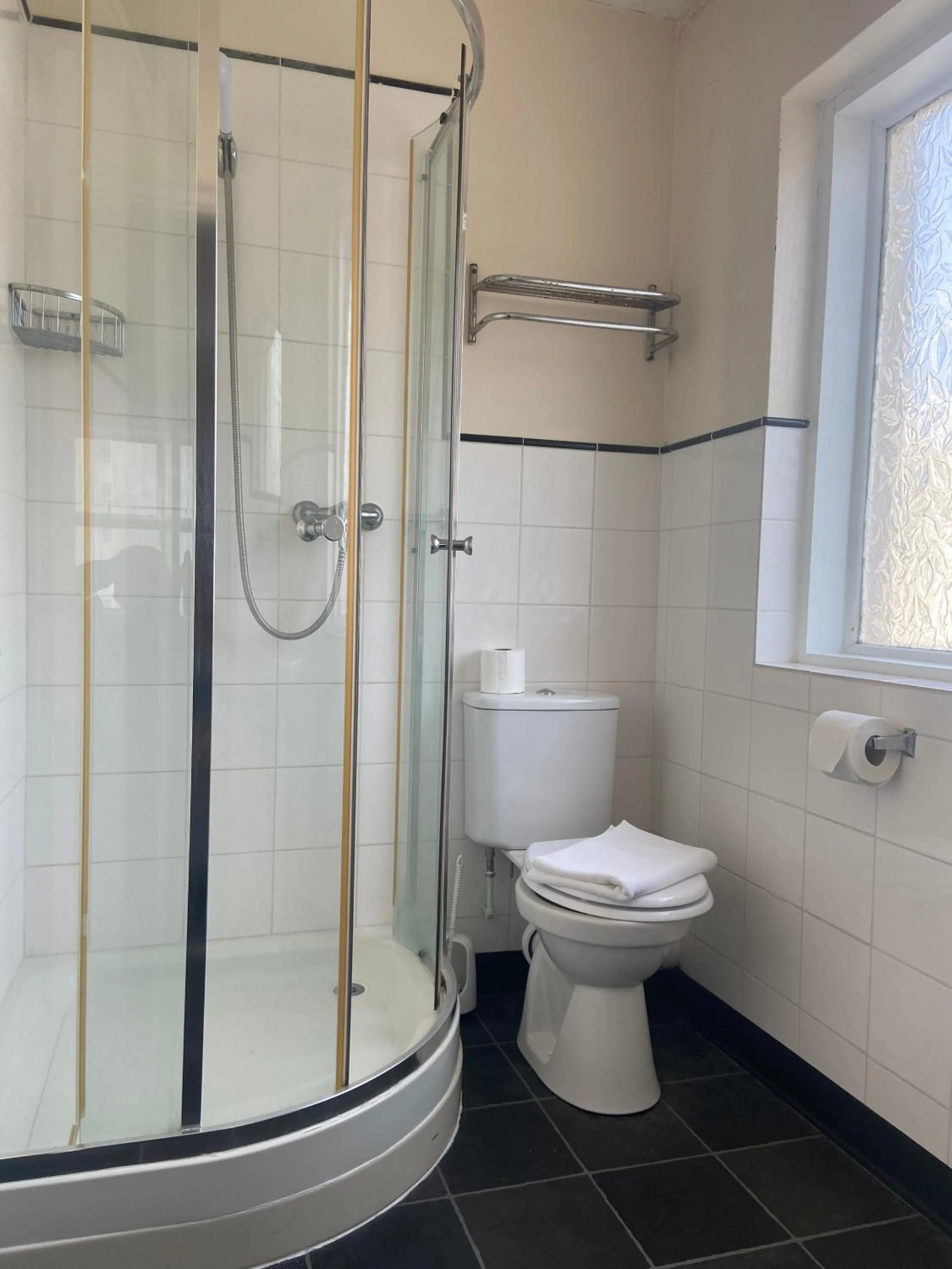 Bathroom in OYO Gran Canaria Hotel