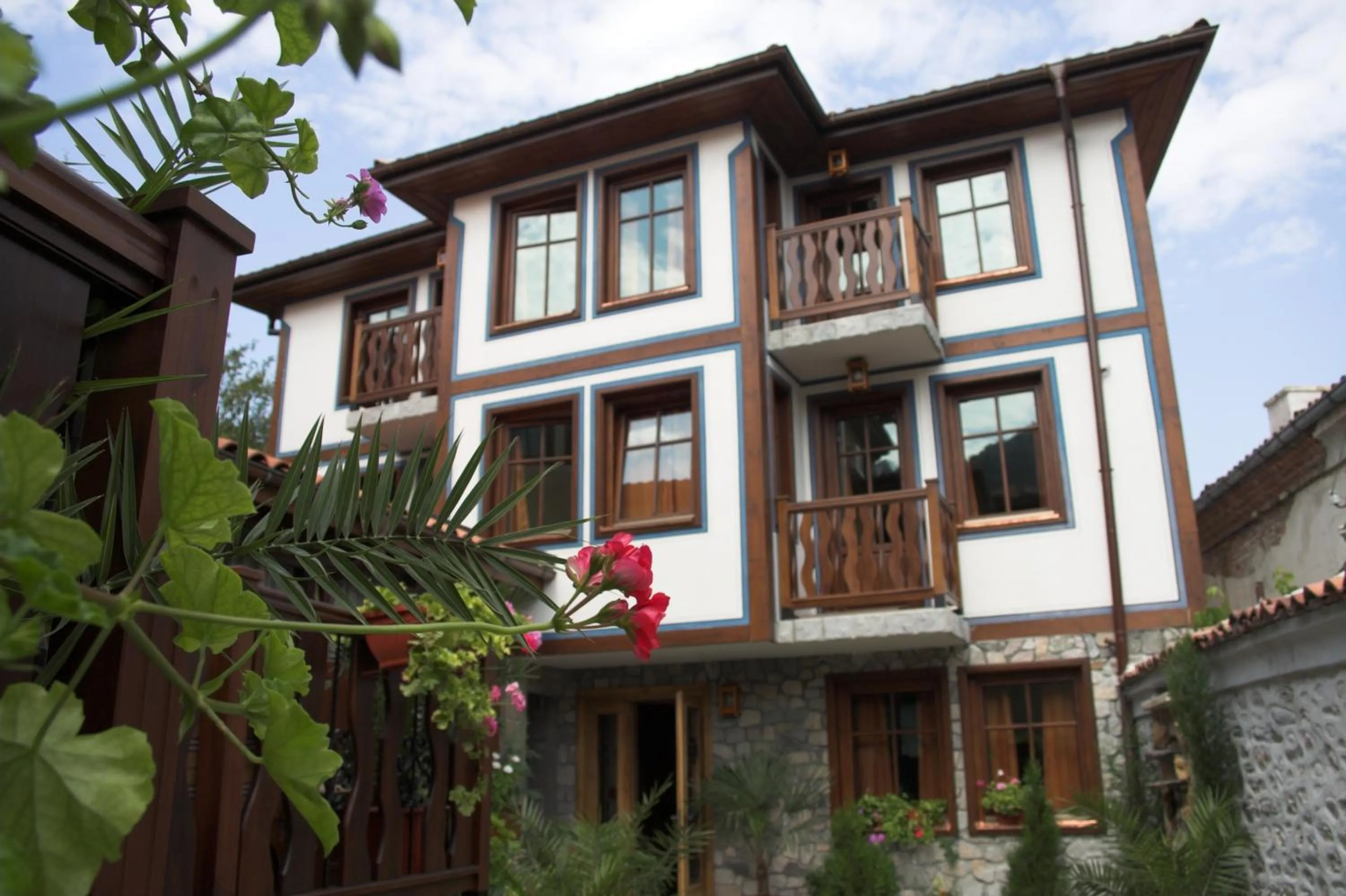 Facade/entrance in Hotel Old Times