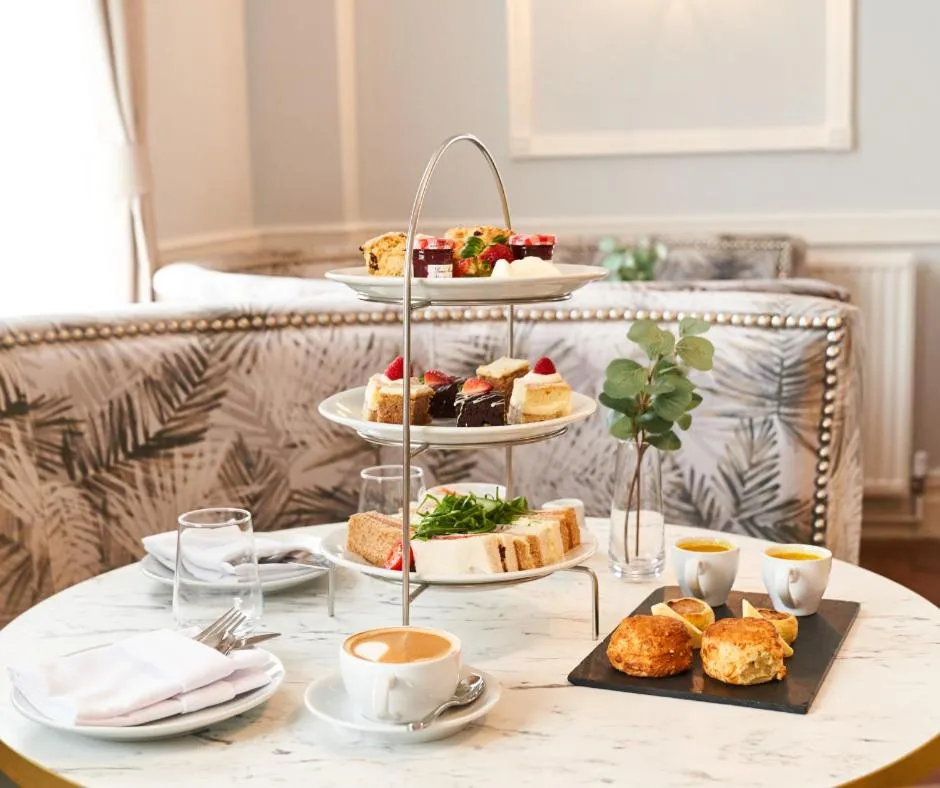 Food and drinks in Shaw Hill Hotel Golf And Country Club