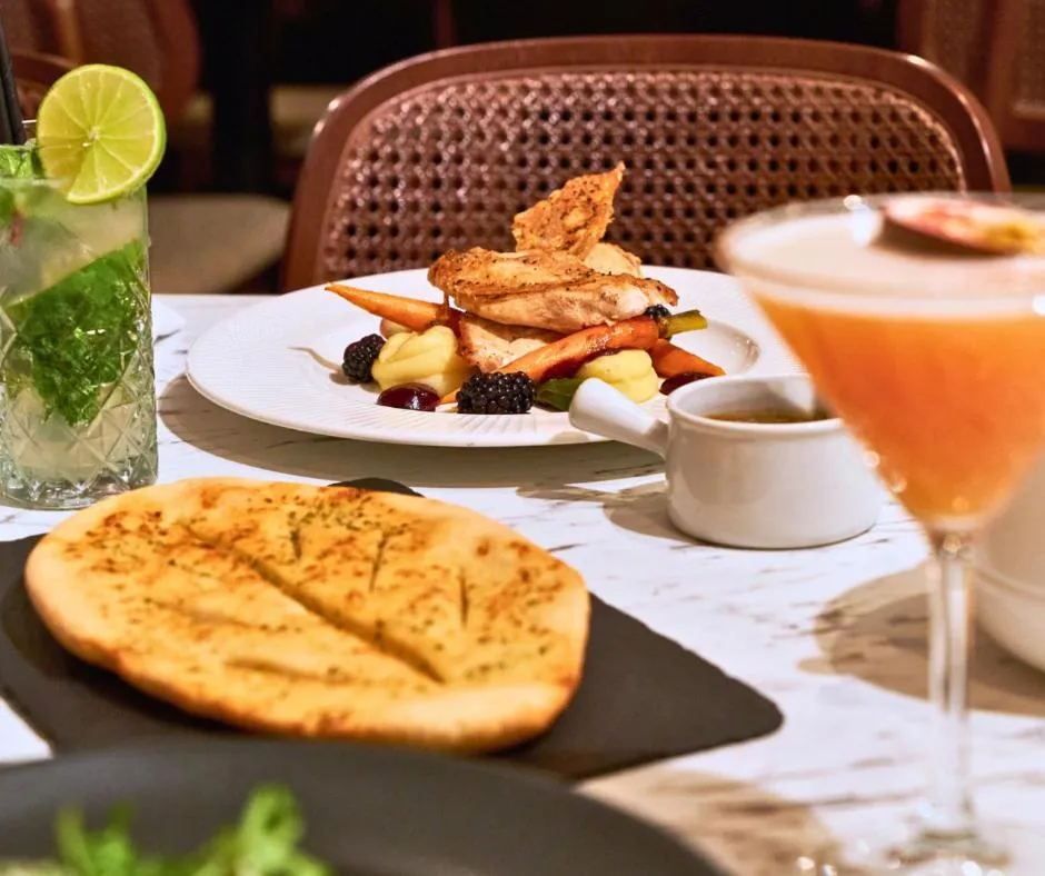 Food and drinks in Shaw Hill Hotel Golf And Country Club