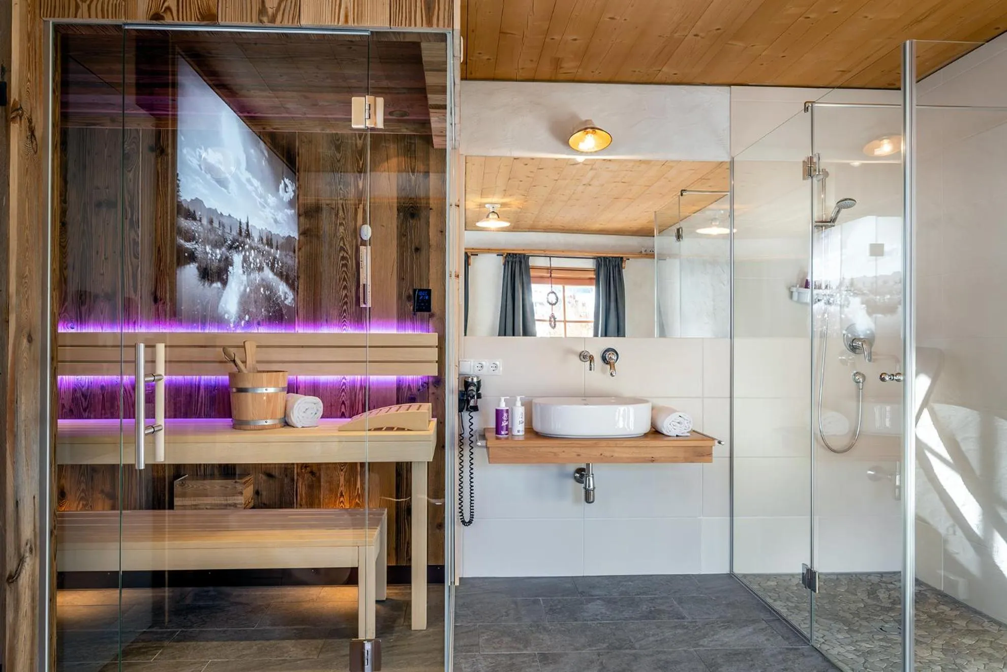 Sauna, Bed in almlust - hotel, apartments, chalets