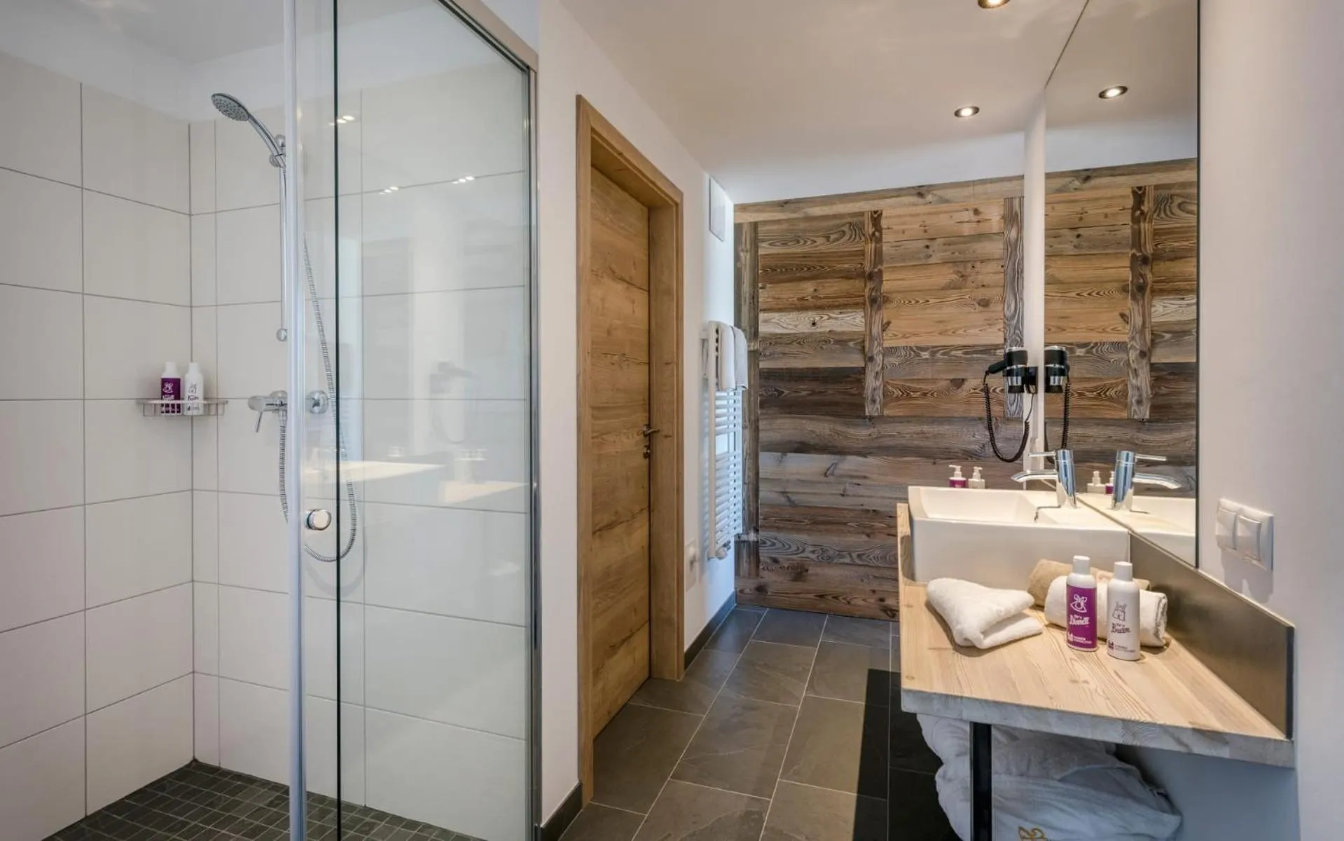 Shower in almlust - hotel, apartments, chalets