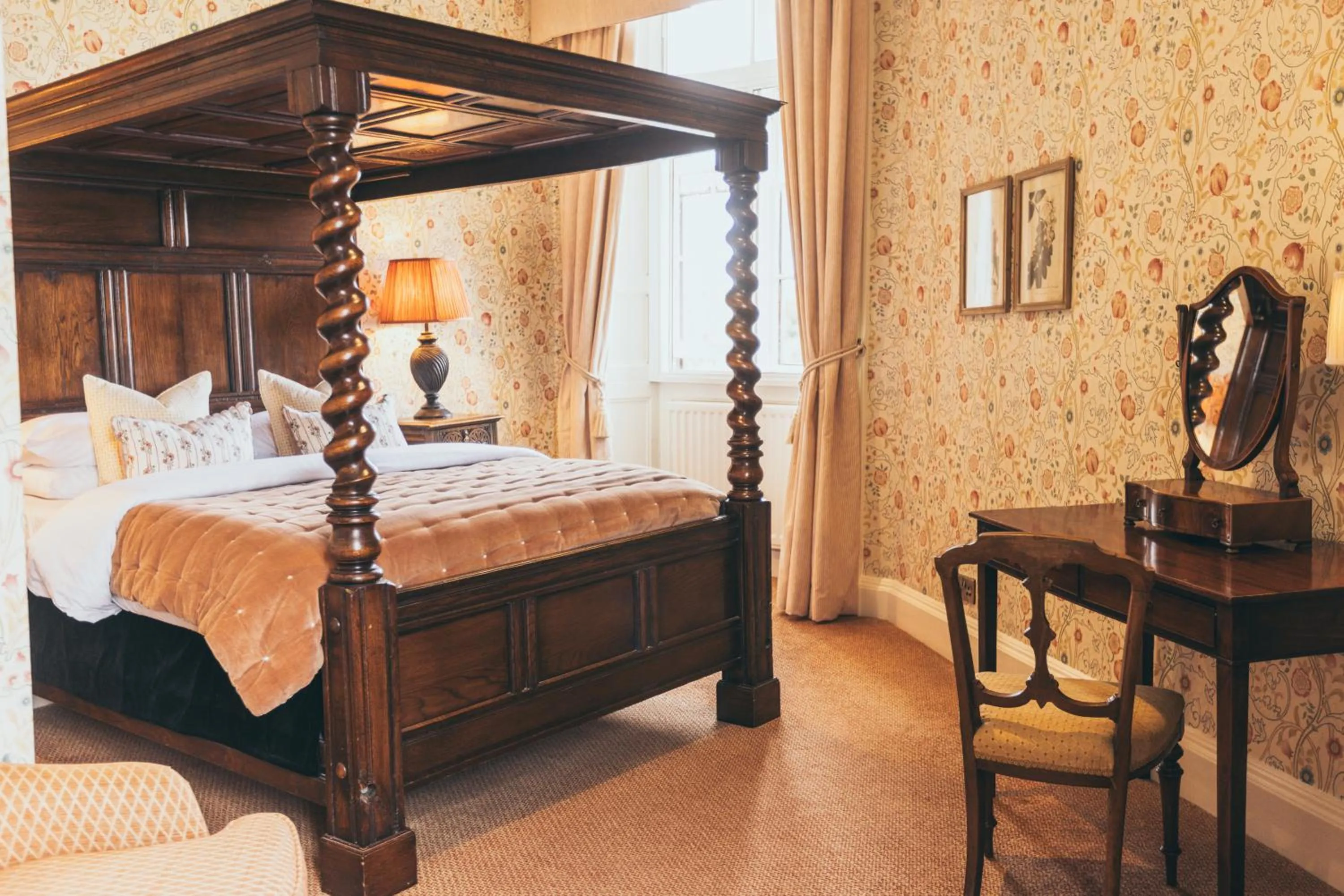 Bedroom, Bed in Rowton Castle