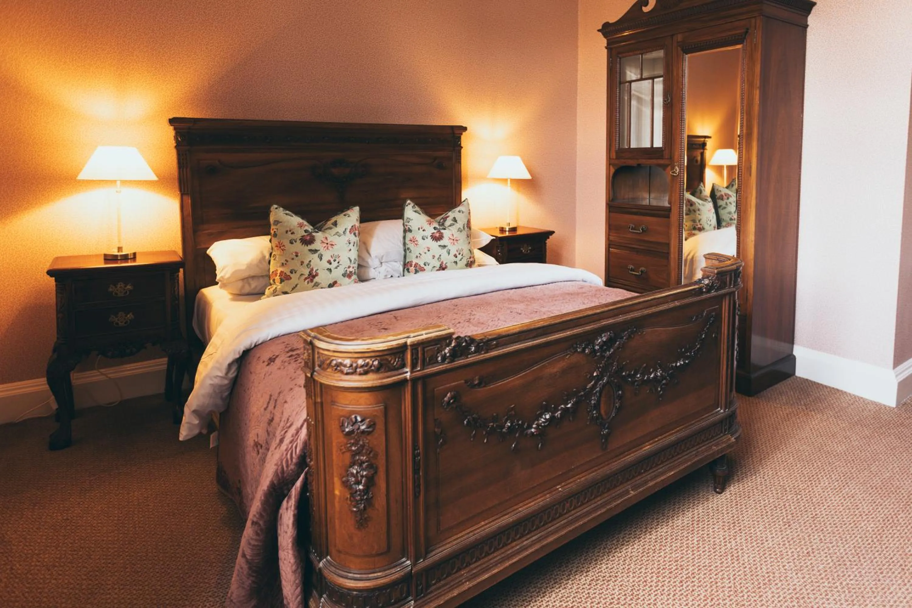 Bedroom, Bed in Rowton Castle