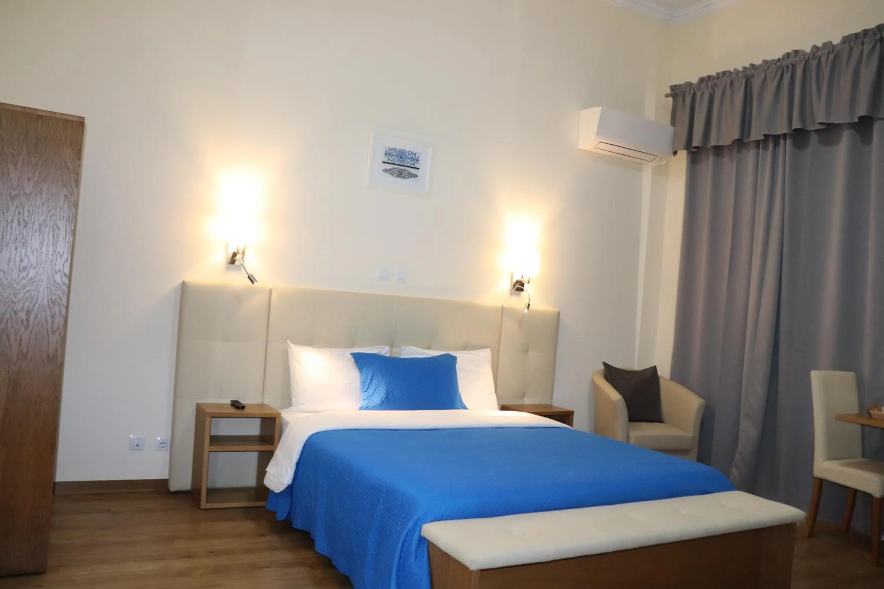 Photo of the whole room, Bed in Hotel Belém Tejo - Setubalense