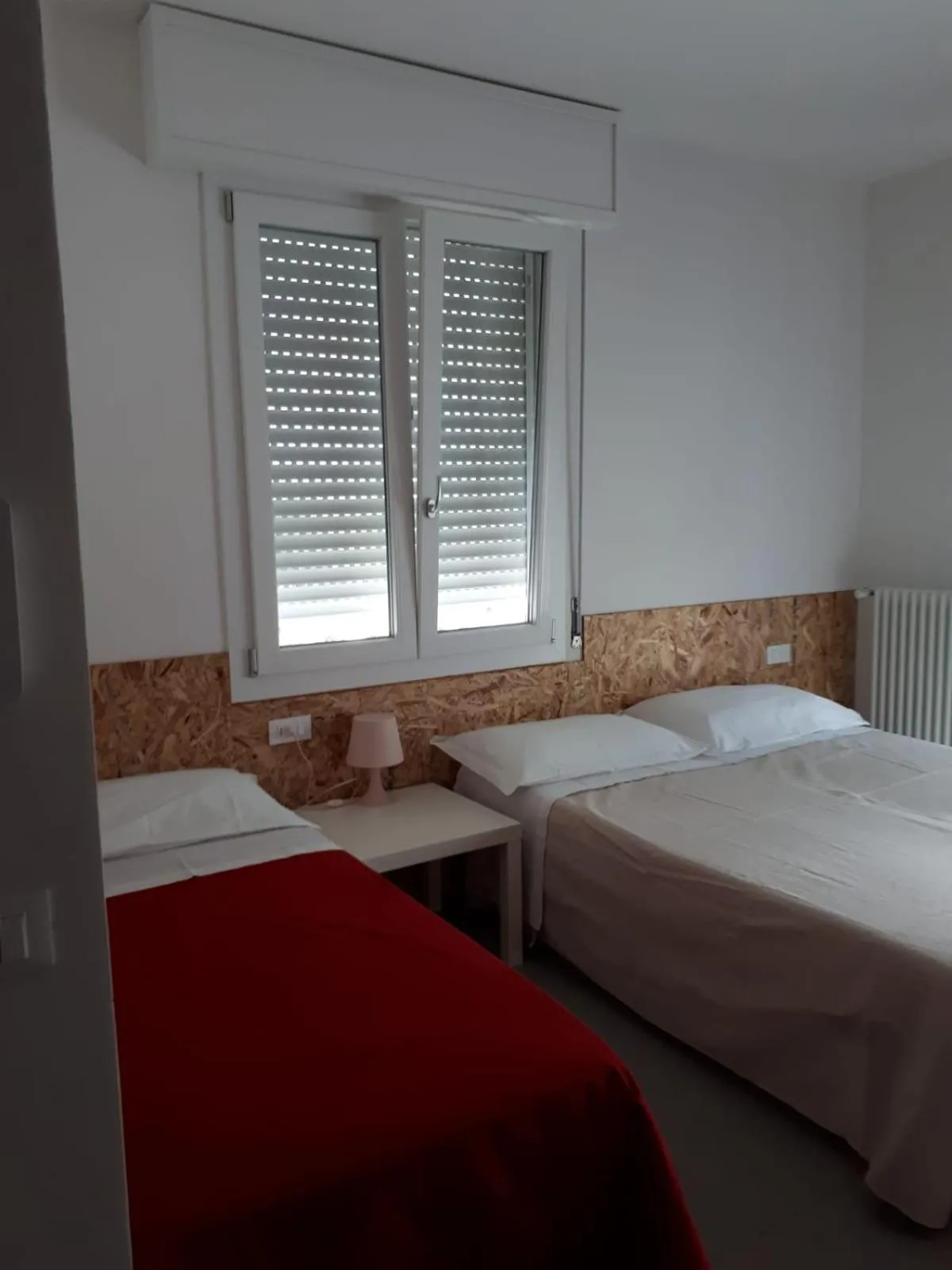 Bed in R&B Manga Rosas