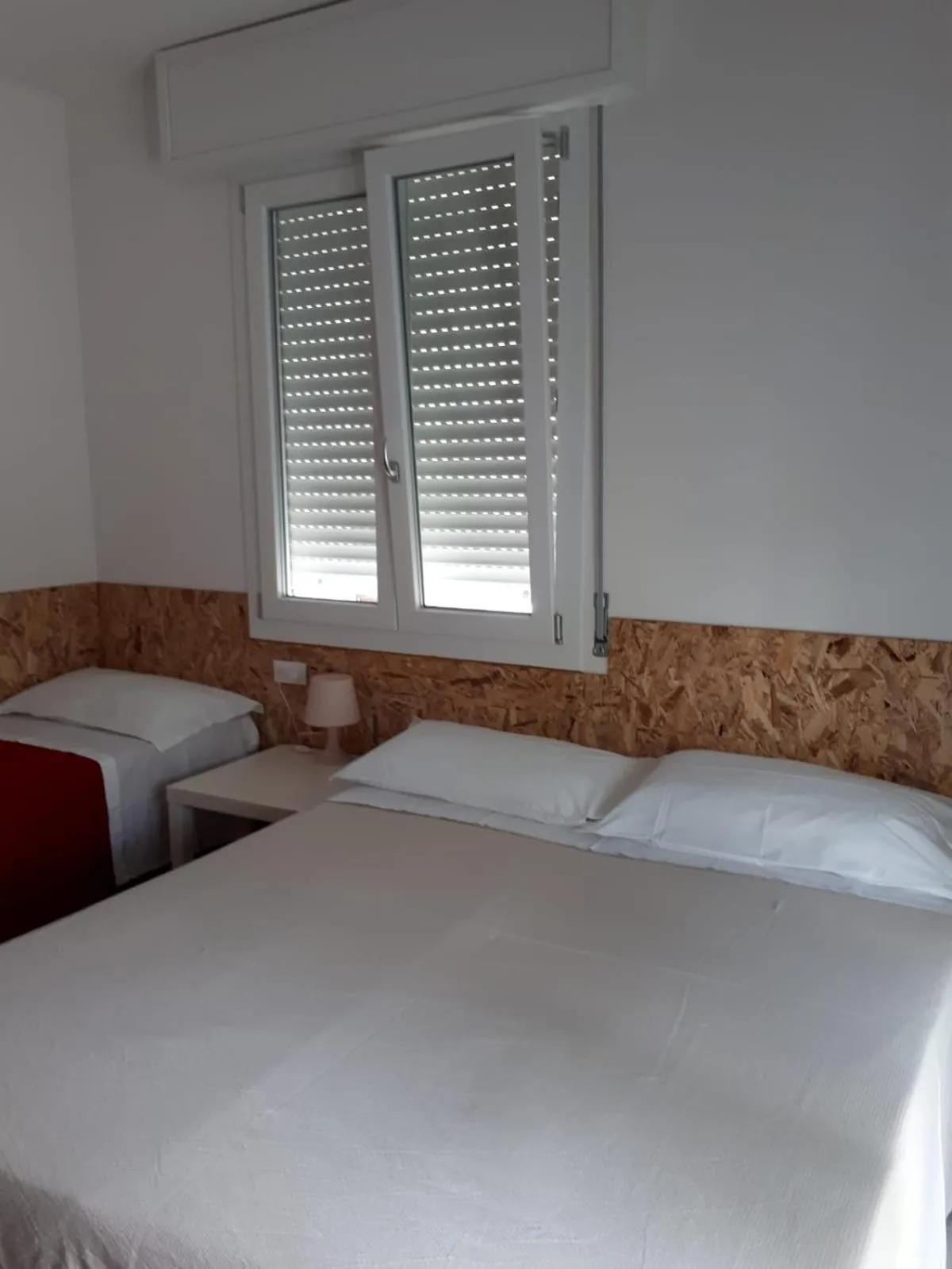 Bed in R&B Manga Rosas