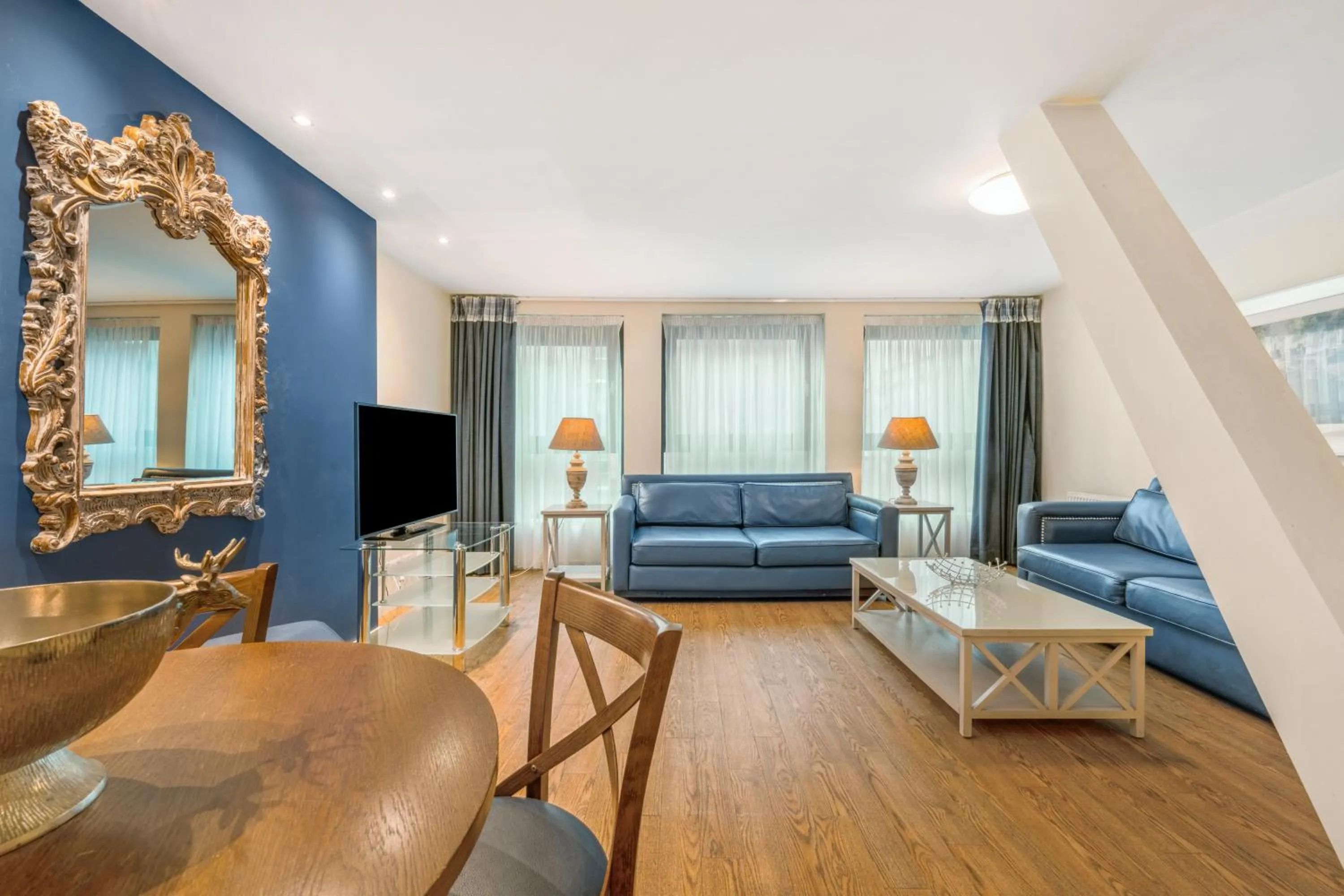 Living room in Princes Street Suites