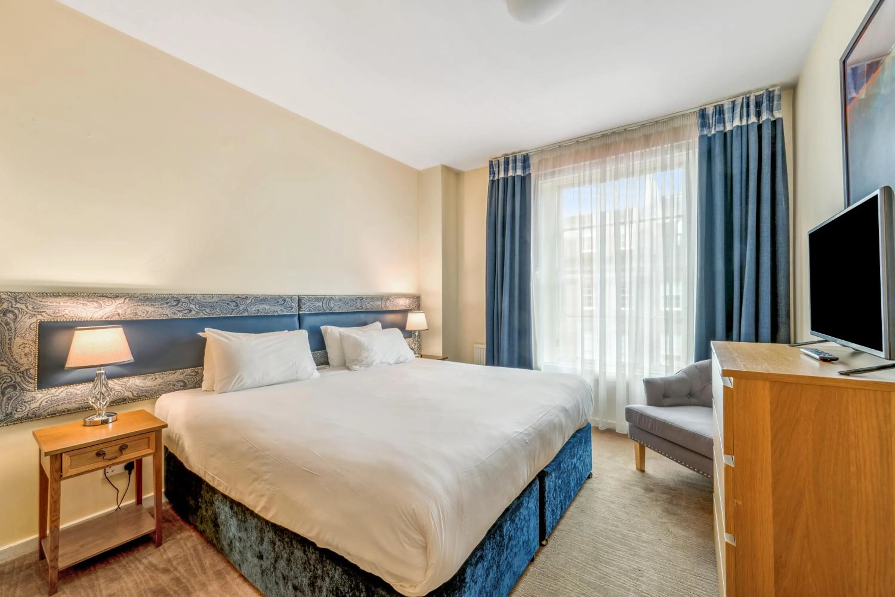 Bed in Princes Street Suites