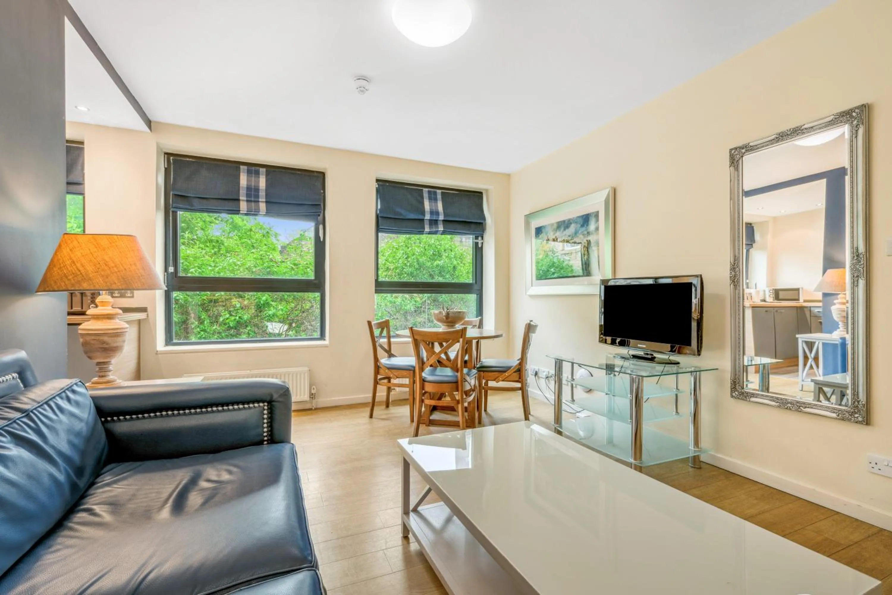 Living room in Princes Street Suites