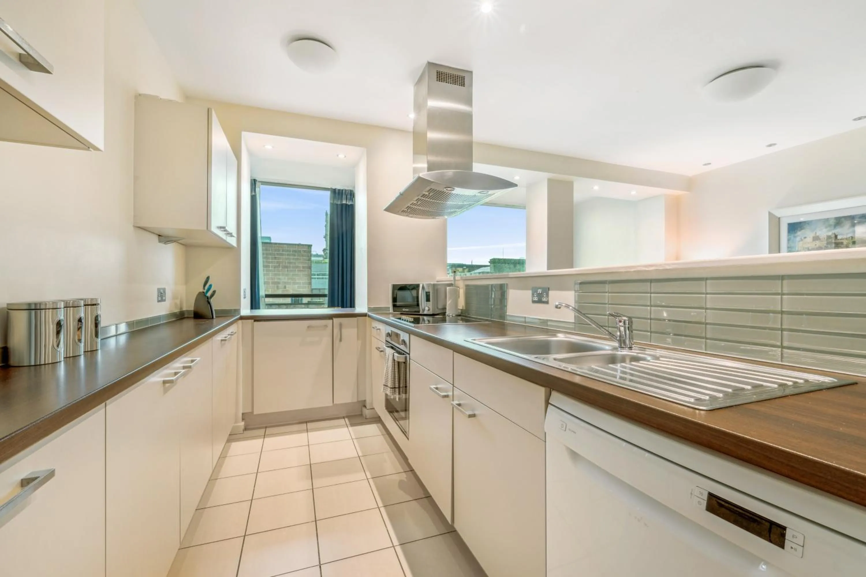 kitchen in Princes Street Suites