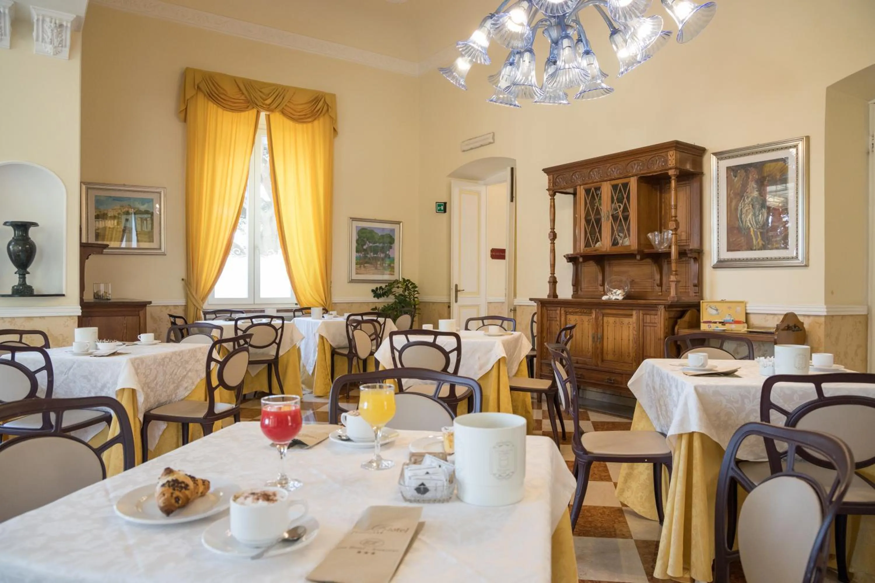 Breakfast in Ena Hotel