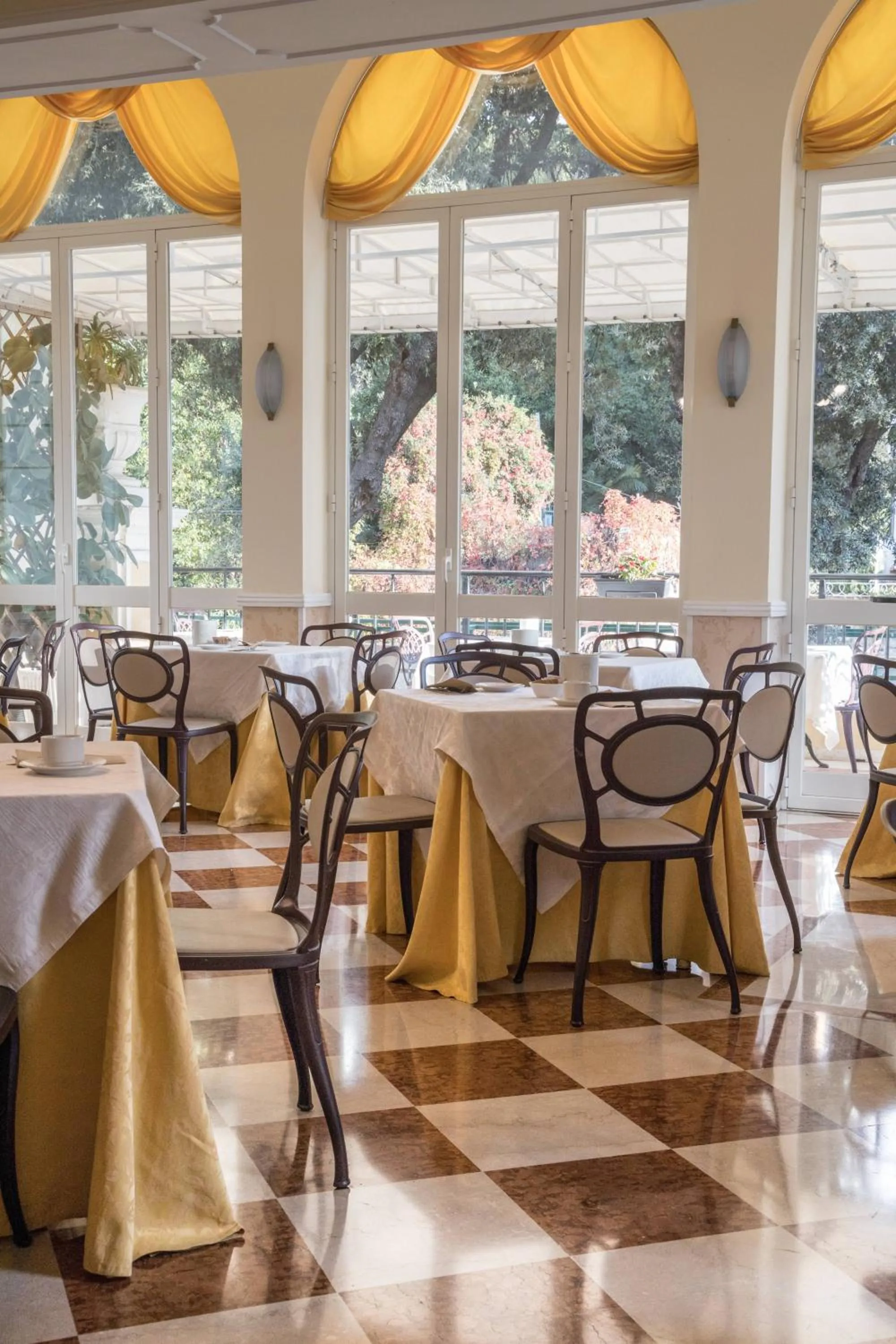 Breakfast in Ena Hotel