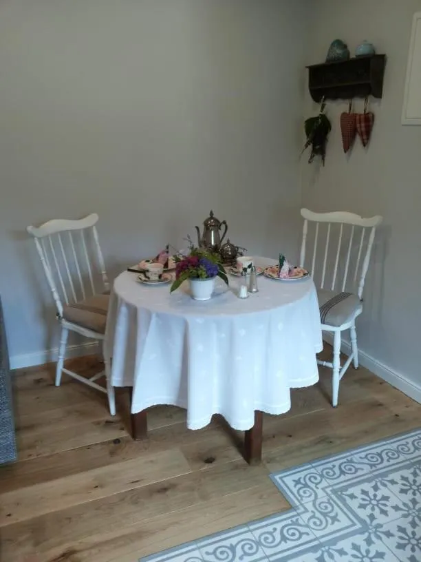 Dining area in Gästezimmer Am Hüstert