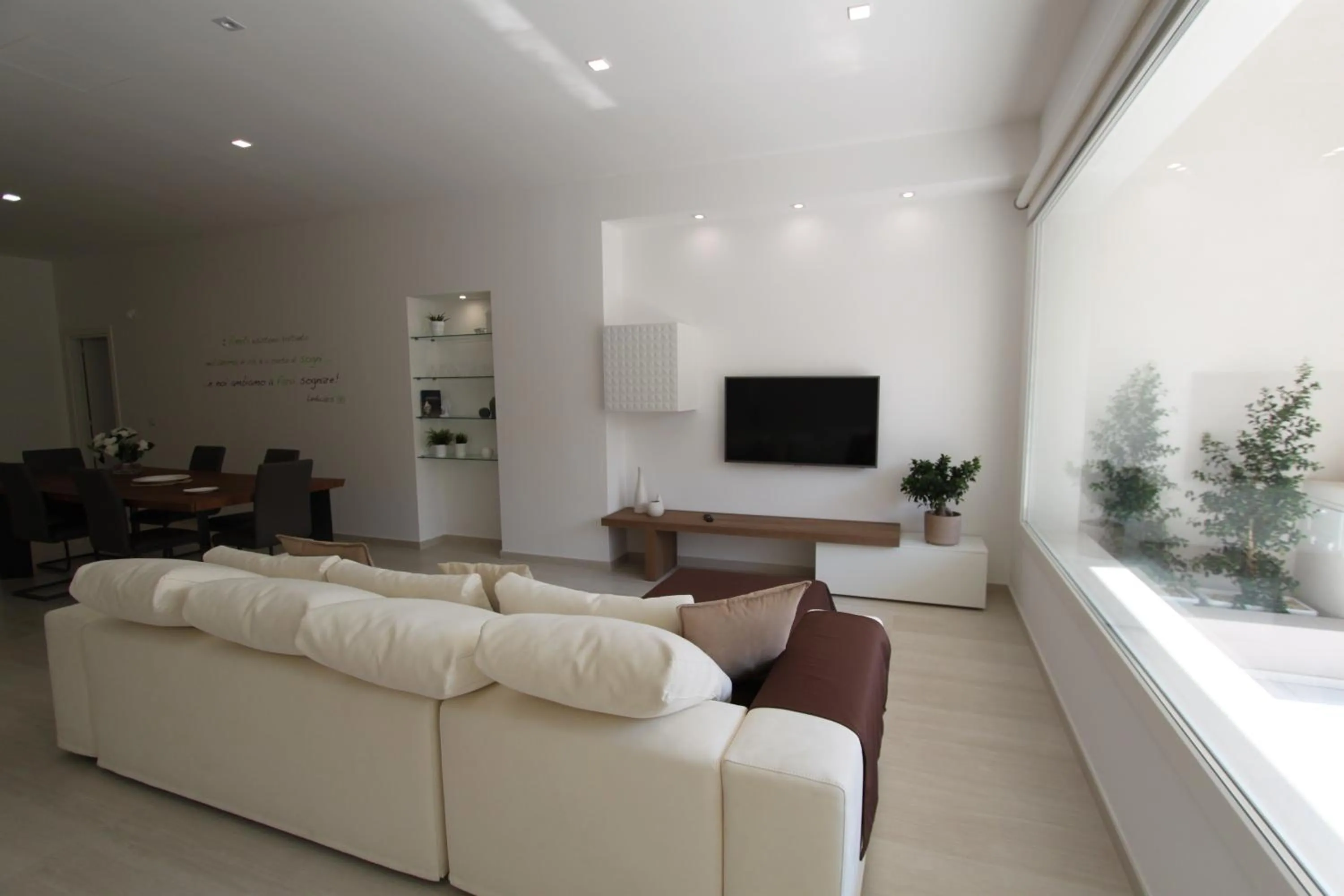 Communal lounge/ TV room in Ledwars