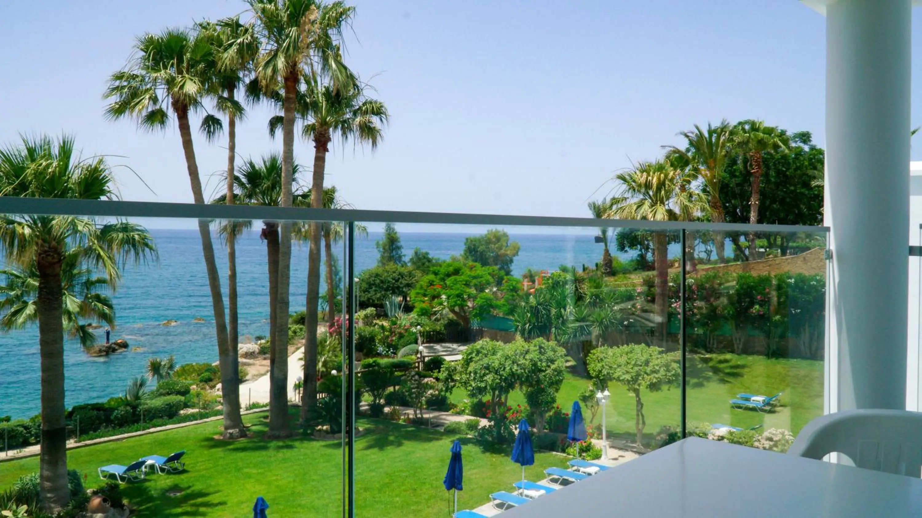 Rododafni Beach Apartments