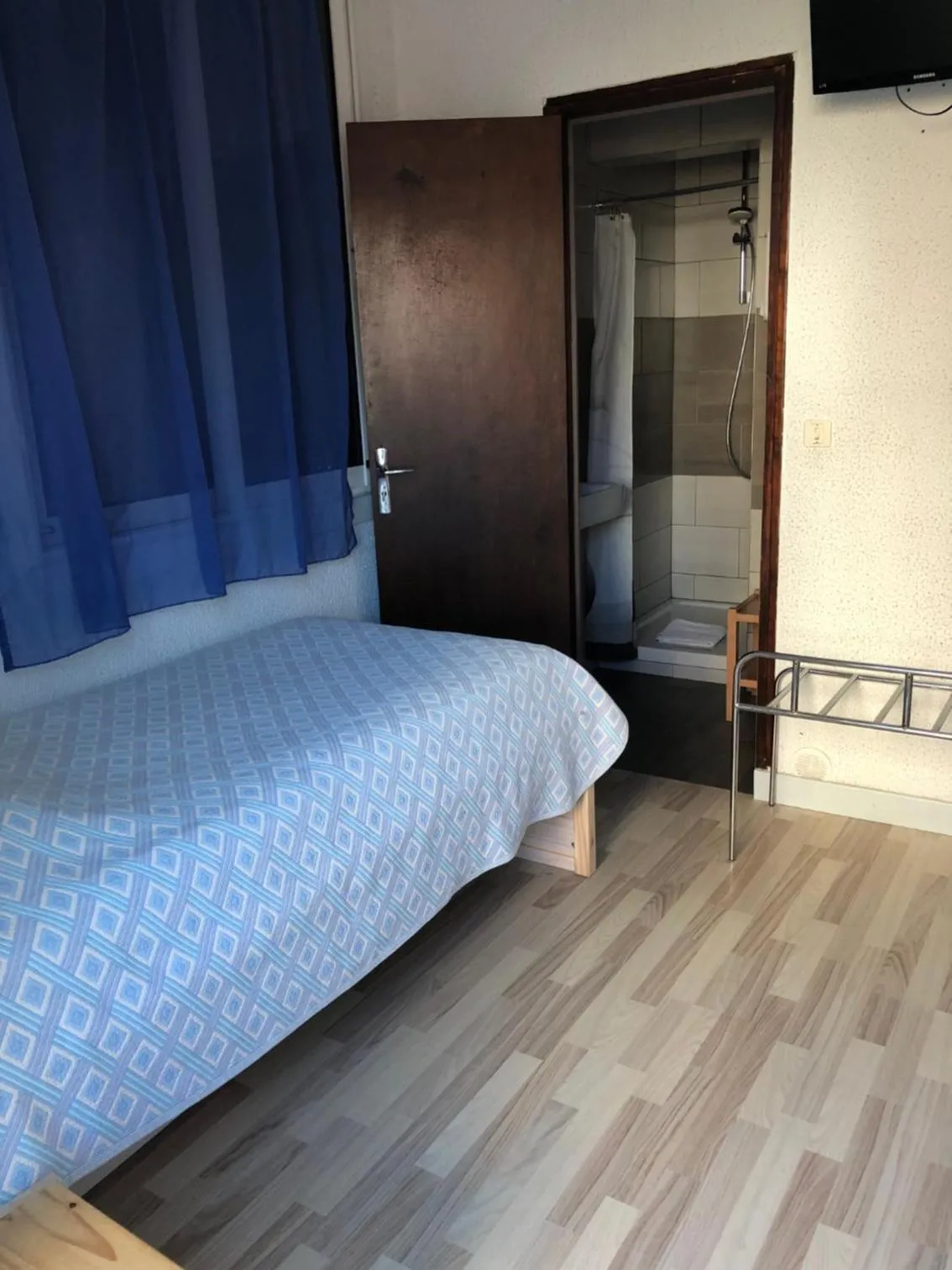 Photo of the whole room, Bed in Le Preconil