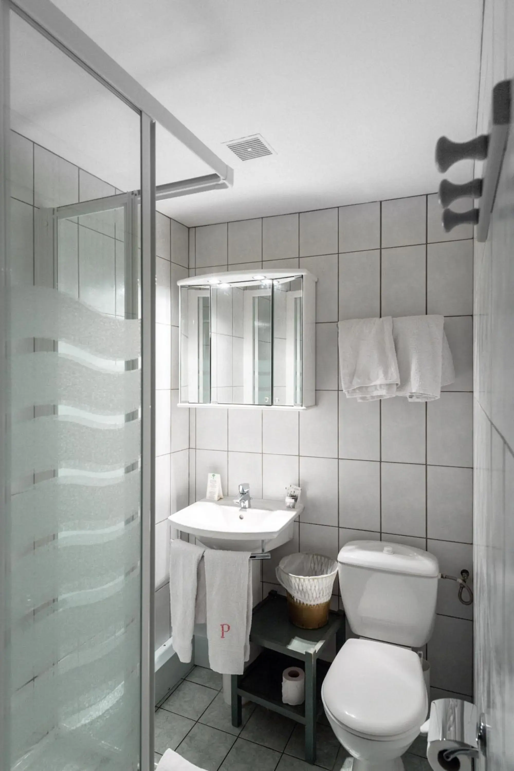 Double Room with Terrace in Le Preconil Double Room with Terrace in Le Preconil