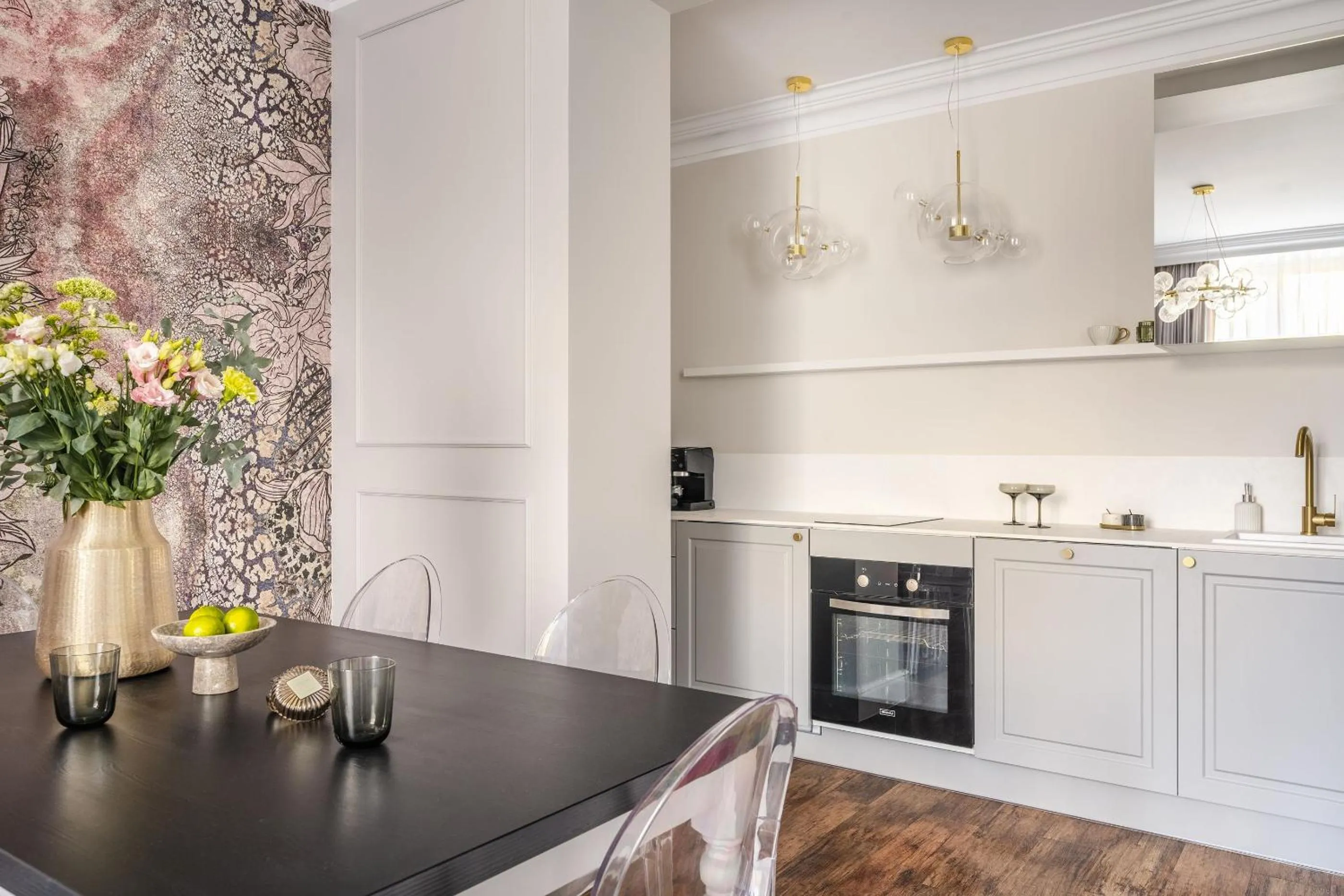 Kitchen or kitchenette in District17 - LoftAffair Collection