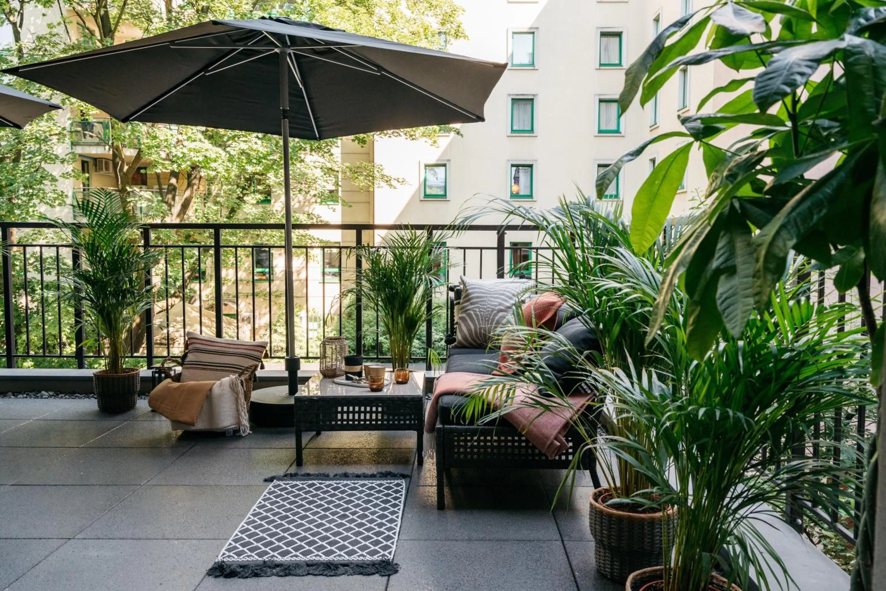 Patio in District17 - LoftAffair Collection