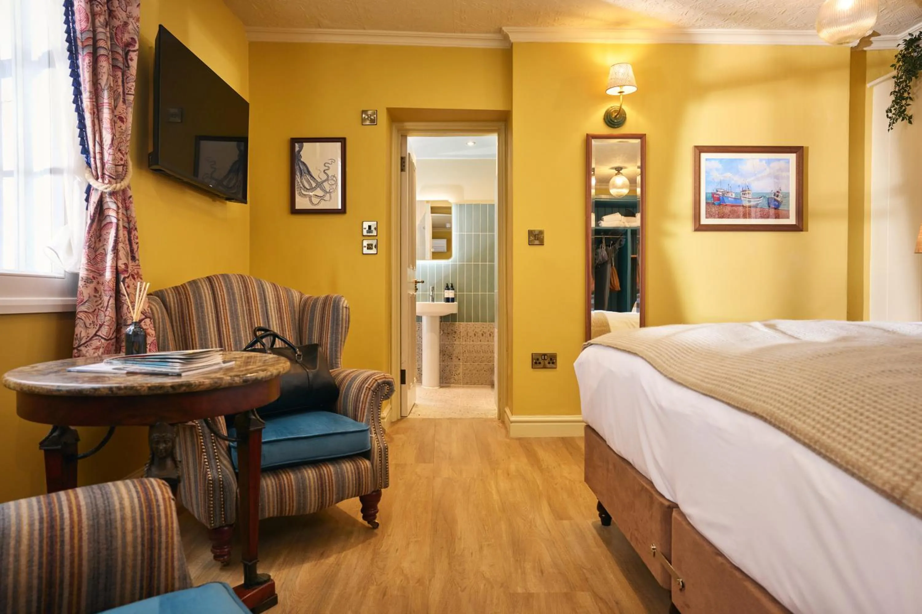 Bedroom, Bed in The Royal Castle