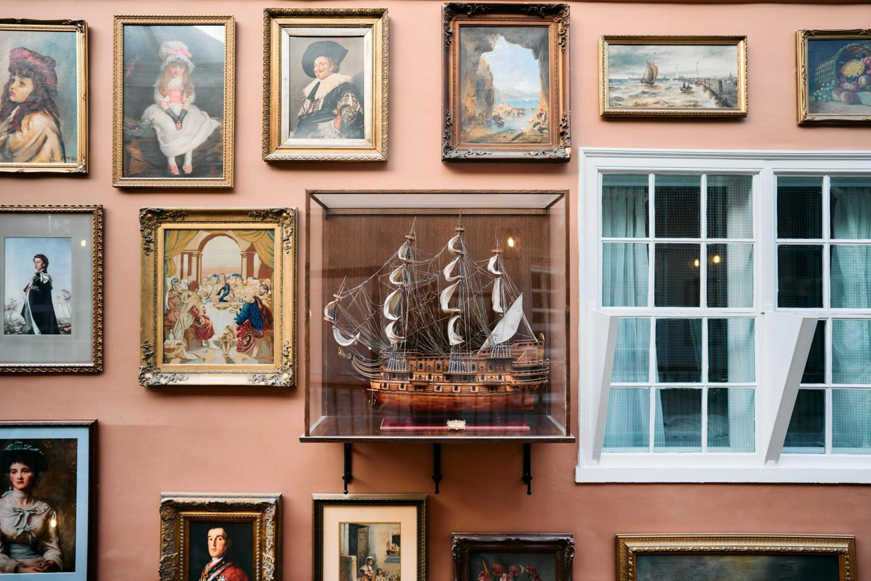 Decorative detail in The Royal Castle