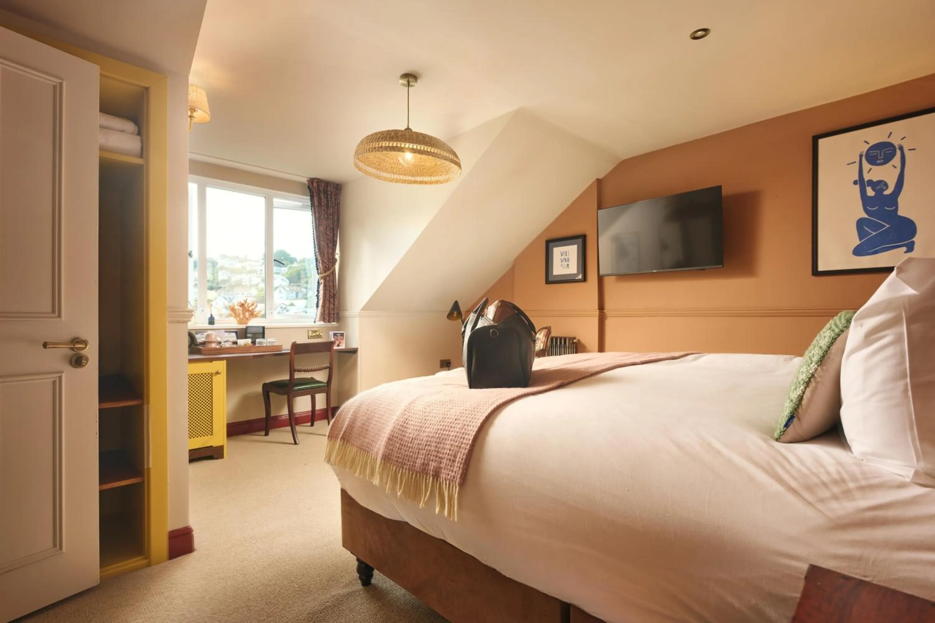 Bedroom, Bed in The Royal Castle