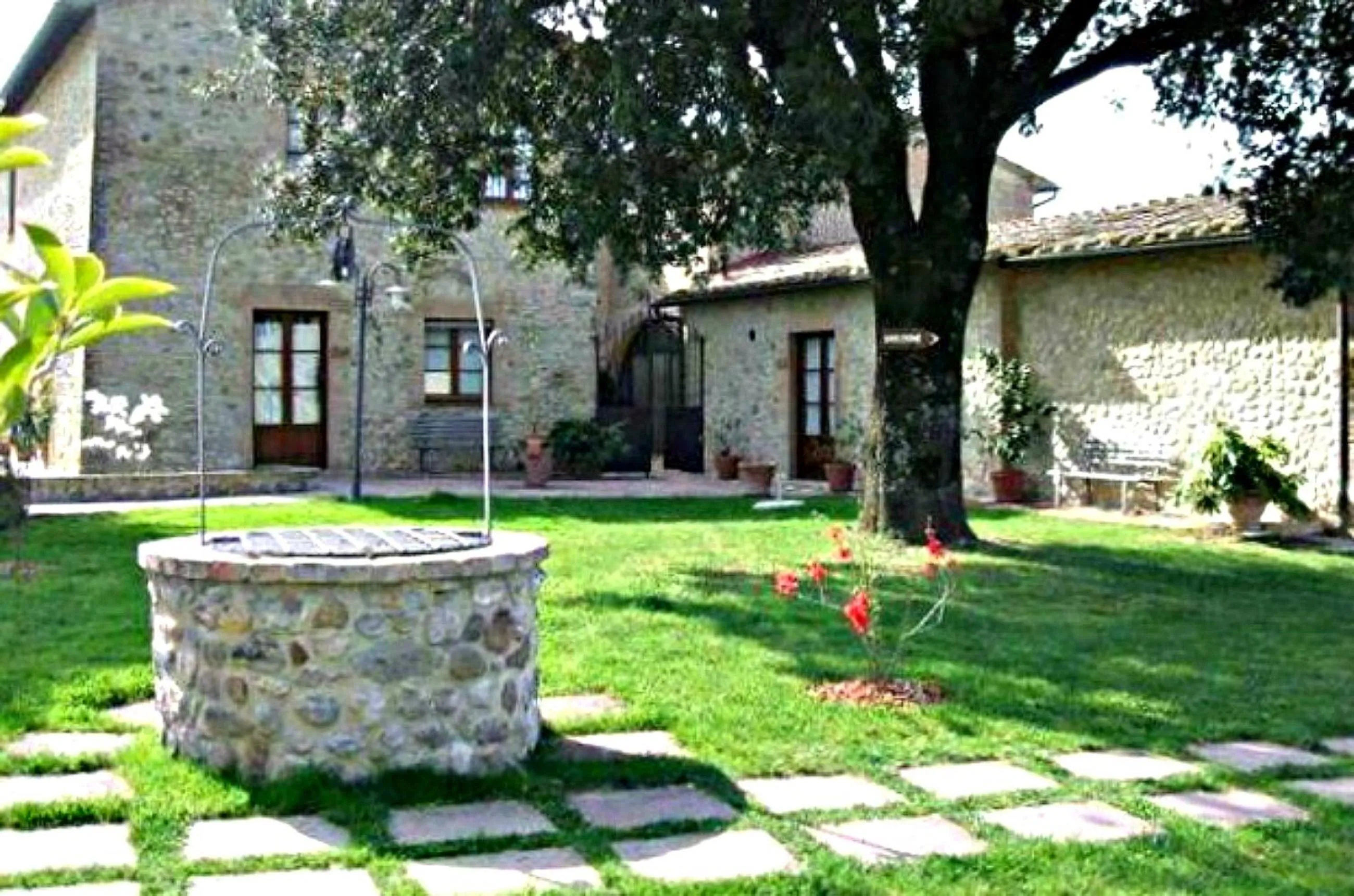 Garden in Le Rocche Di Valiano