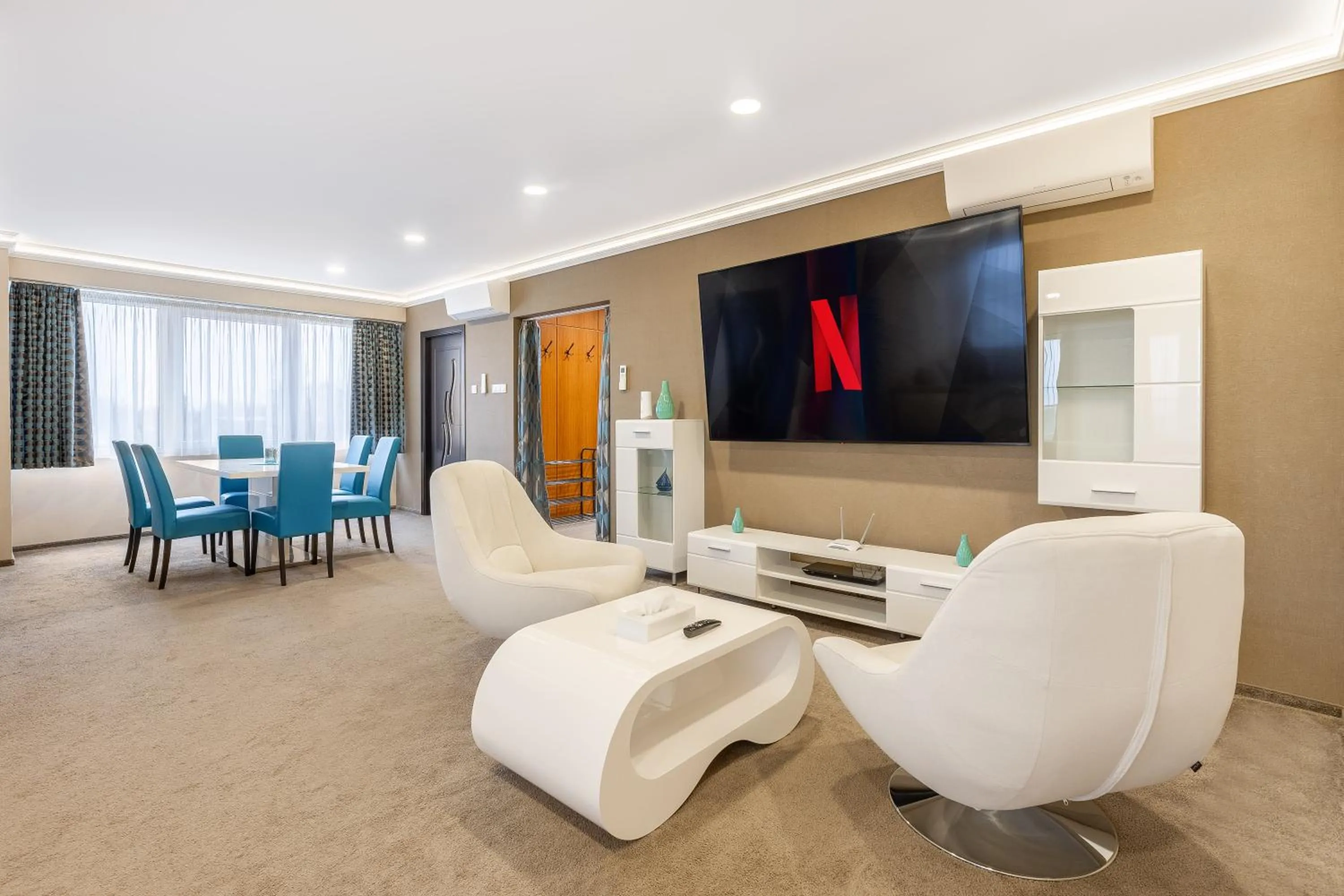 TV and multimedia in Thermal Hotel Garden