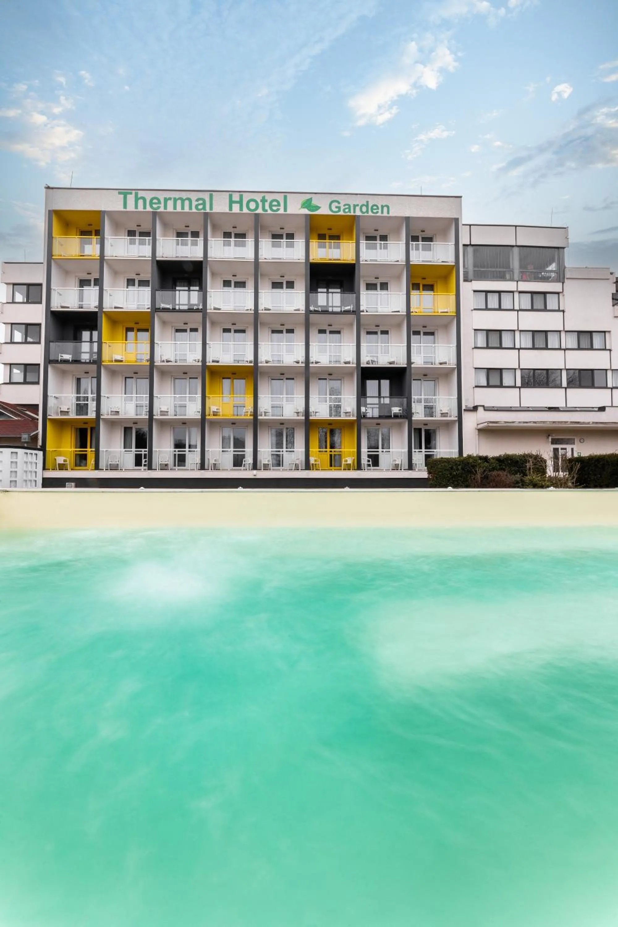 Hot Tub in Thermal Hotel Garden