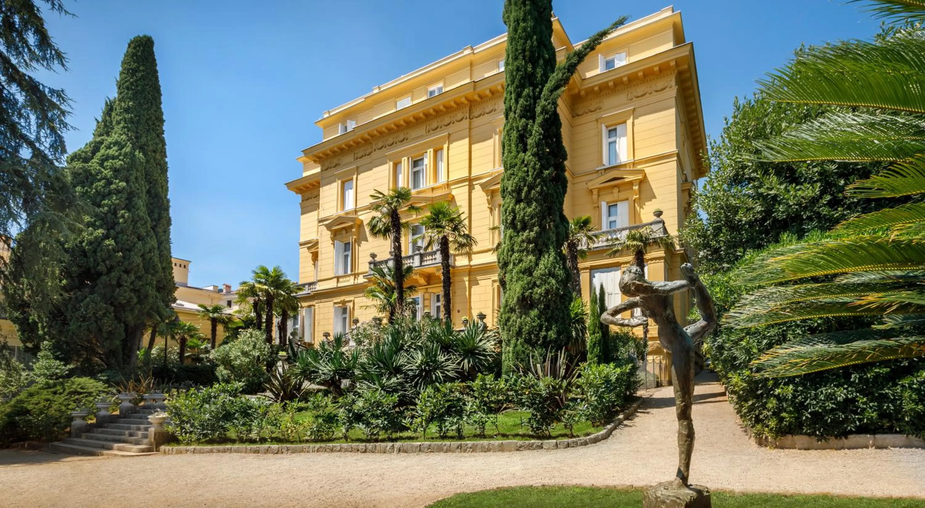 Facade/entrance in Villa Amalia - by Liburnia Hotels & Villas