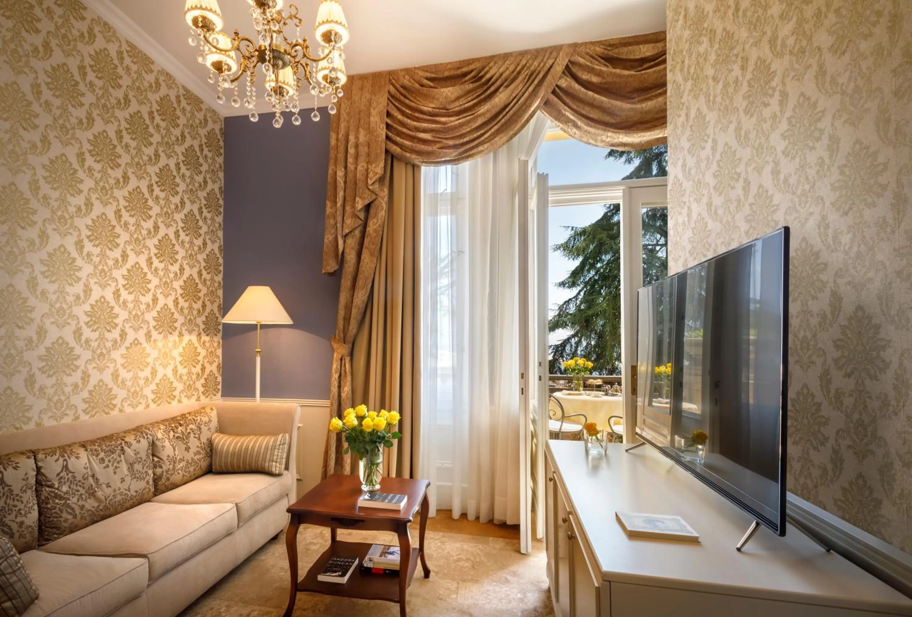 TV and multimedia in Villa Amalia - by Liburnia Hotels & Villas