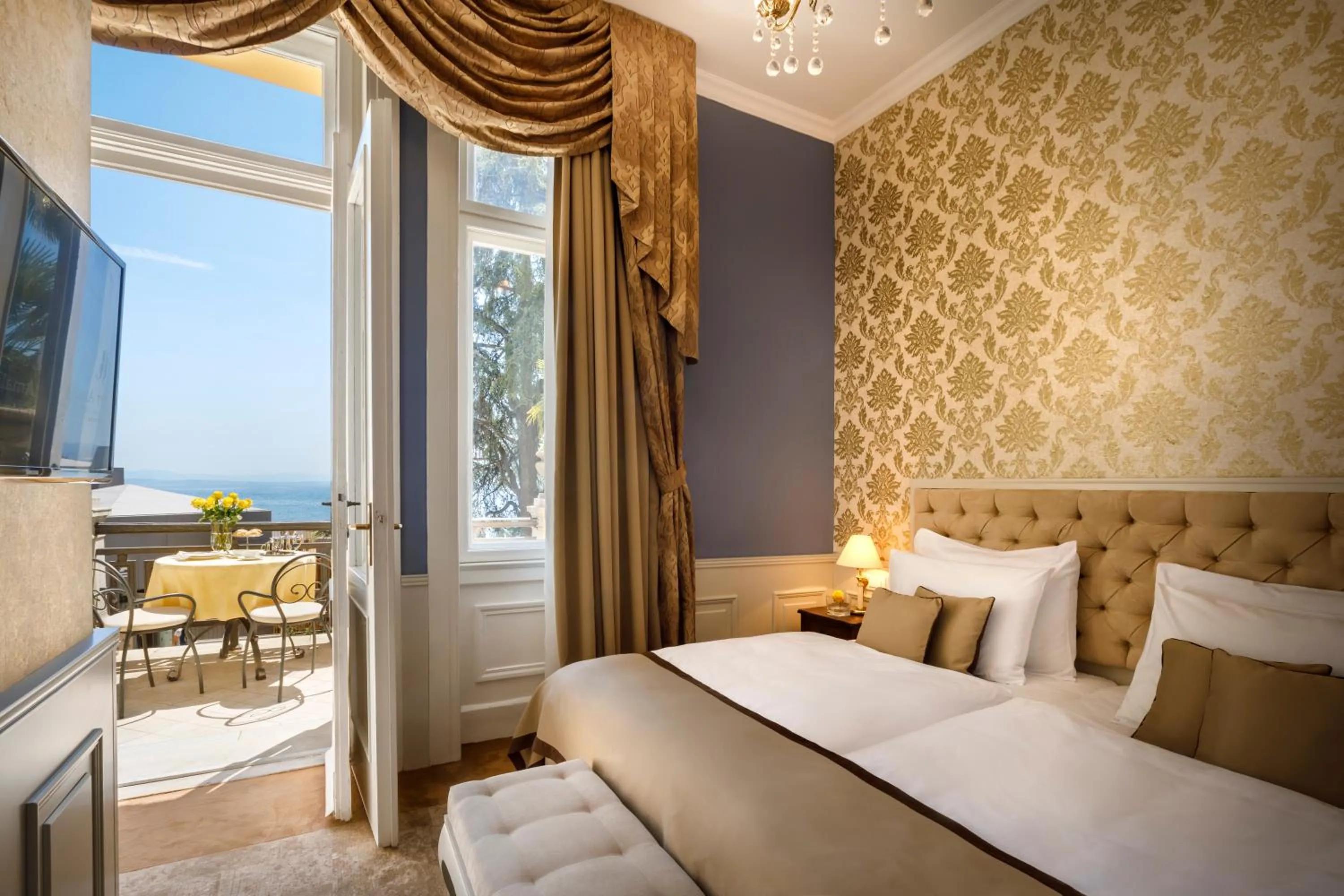 Bedroom, Bed in Villa Amalia - by Liburnia Hotels & Villas